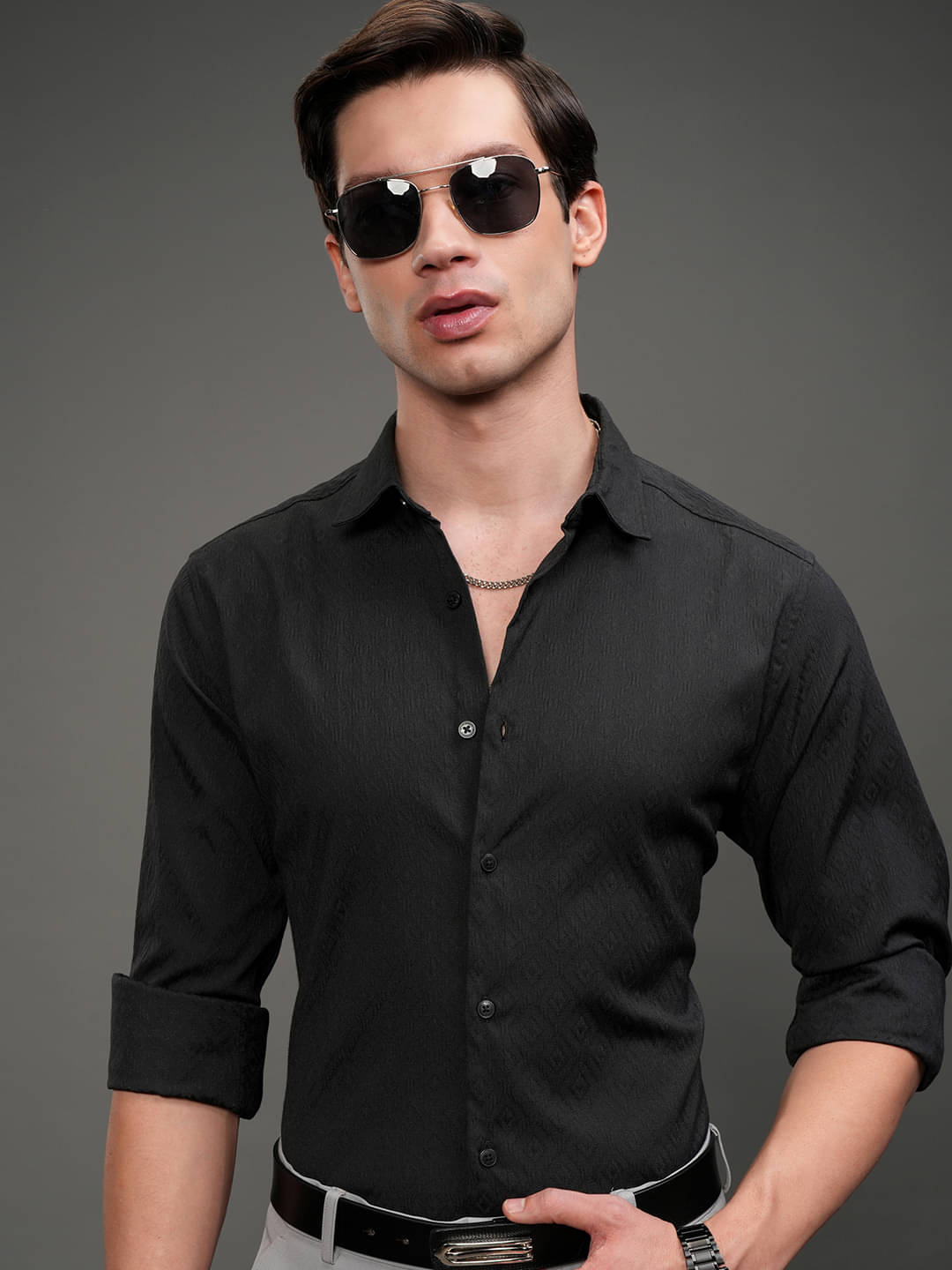     			Highlander Poly Cotton Slim Fit Self Design Full Sleeves Men's Casual Shirt - Black ( Pack of 1 )