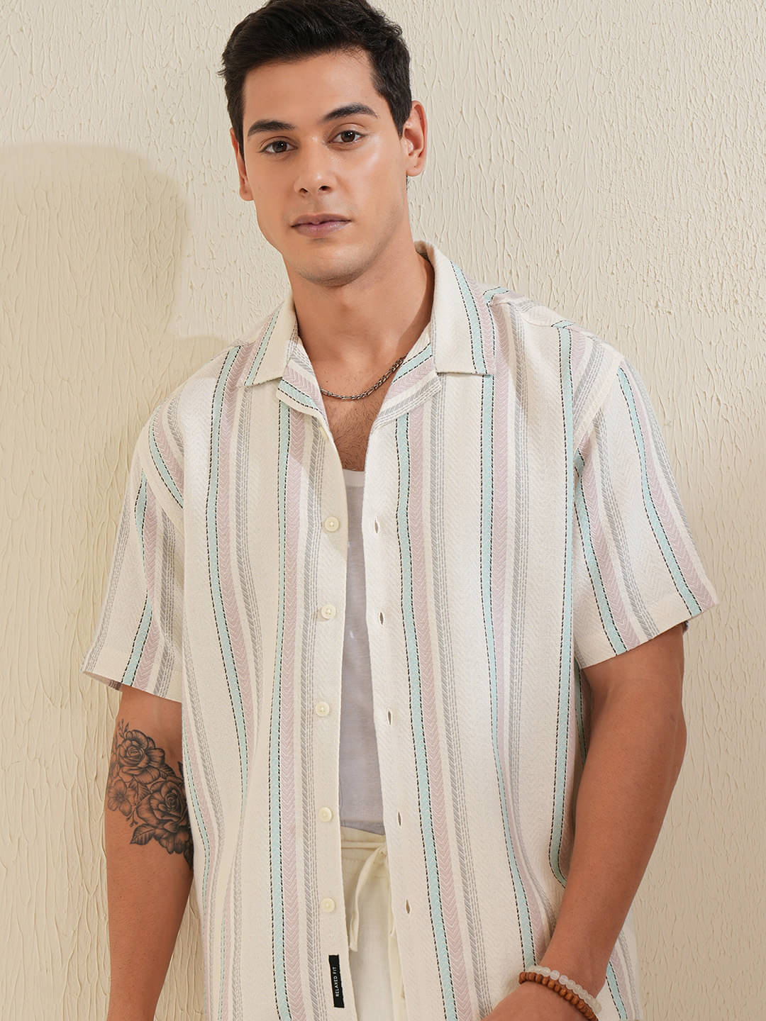 Locomotive 100% Cotton Relaxed Fit Striped Half Sleeves Men's Casual Shirt - Off White ( Pack of 1 ) Locomotive 100% Cotton Relaxed Fit Striped Half Sleeves Men's Casual Shirt - Off White ( Pack of 1 )