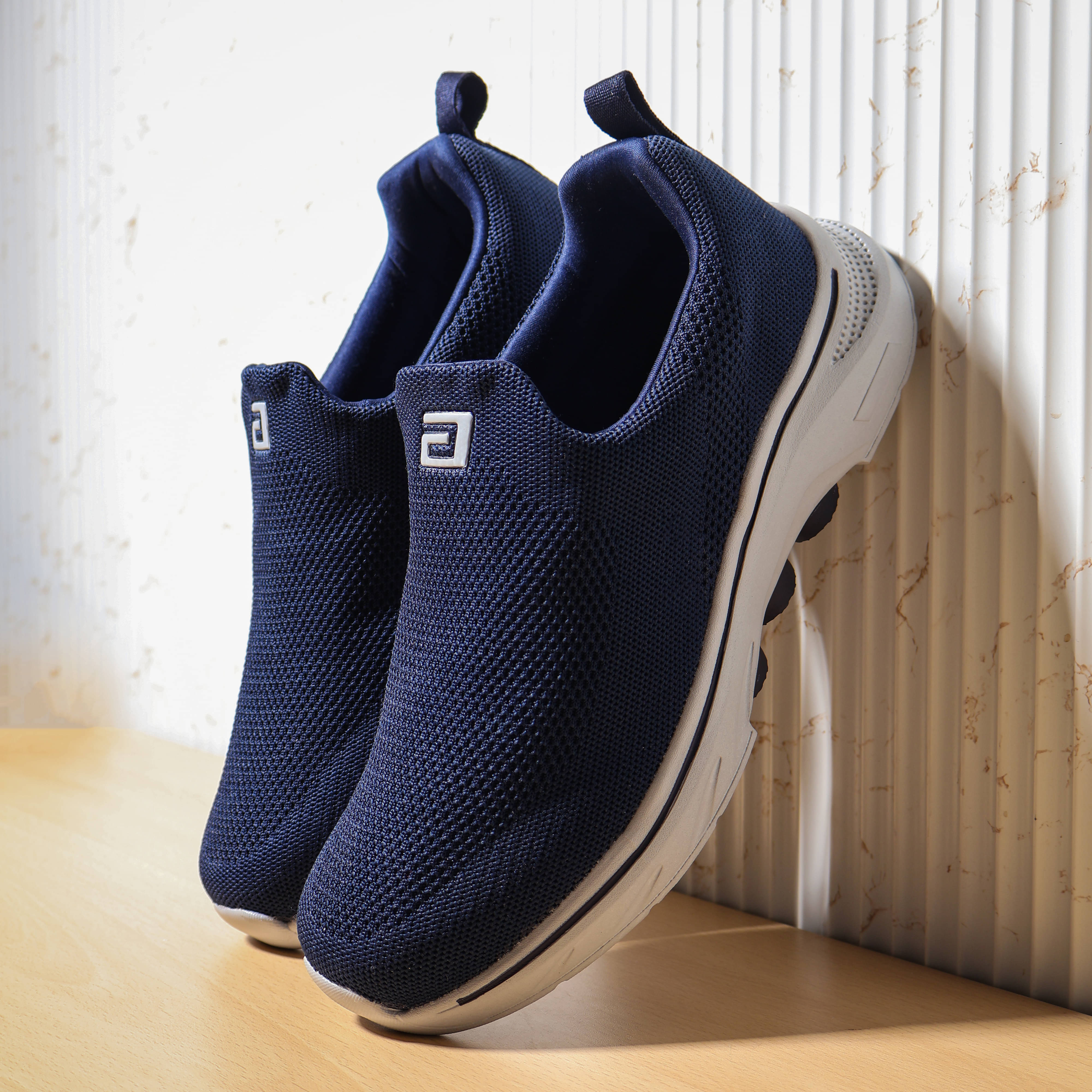     			ASIAN WONDERWALK-11 Navy Men's Slip-on Shoes