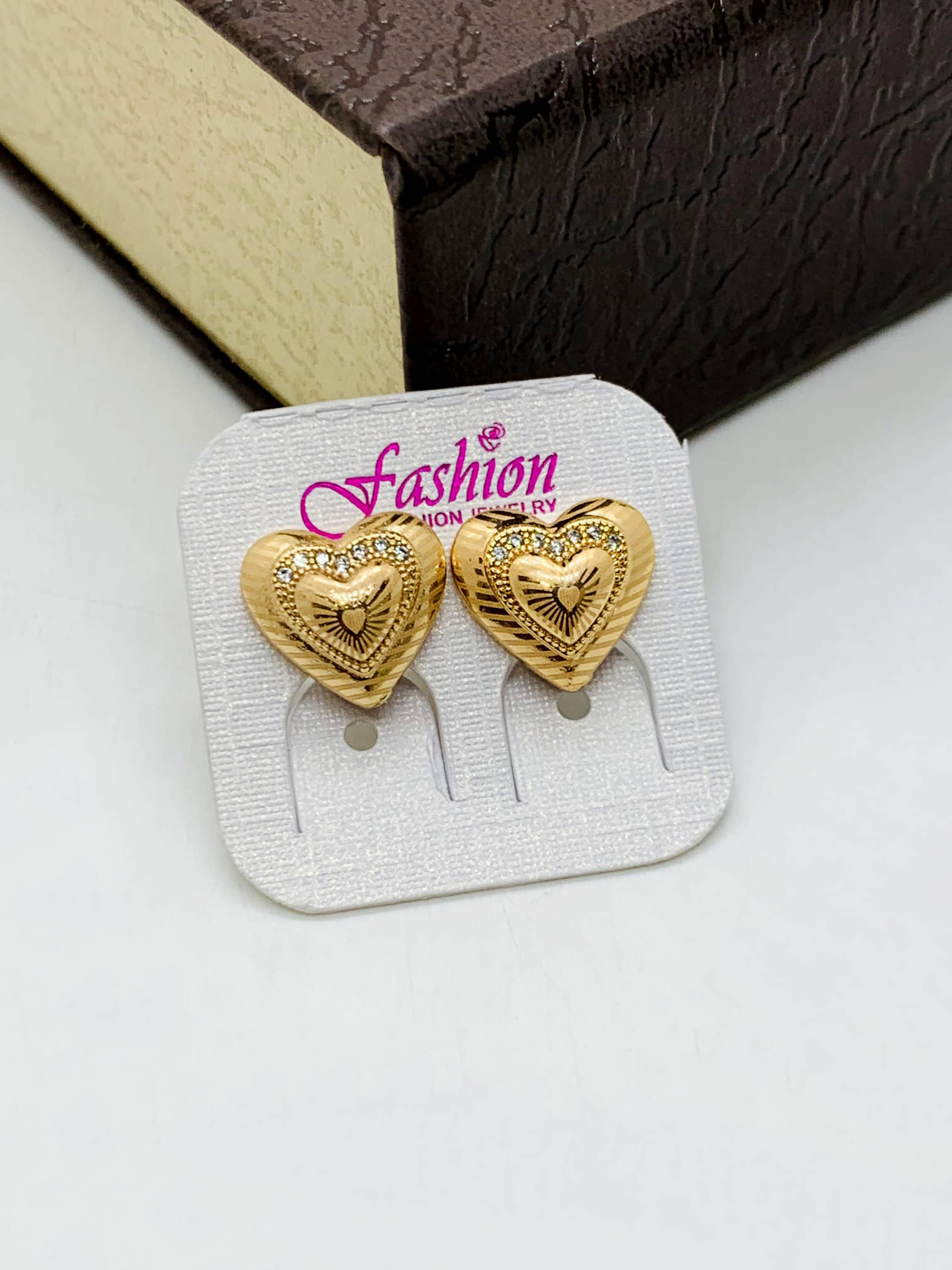     			GlowNest Yellow Stud Earrings ( Pack of 1 )