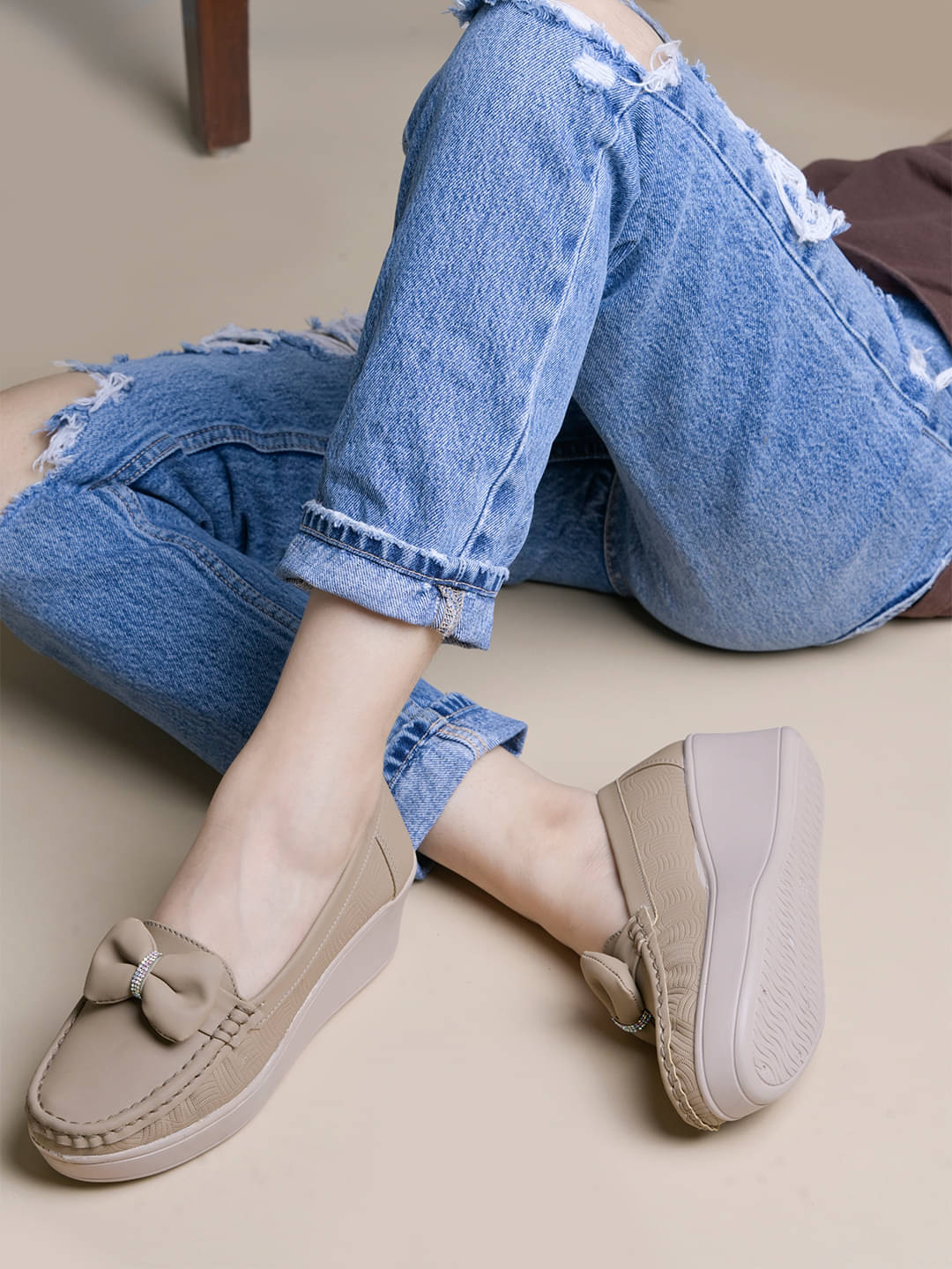     			Shoetopia Beige Women's Loafers