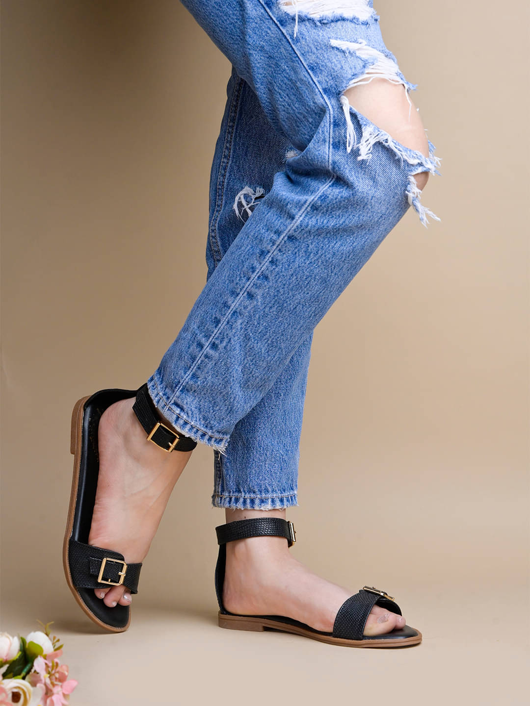     			Shoetopia Black Women's Flats