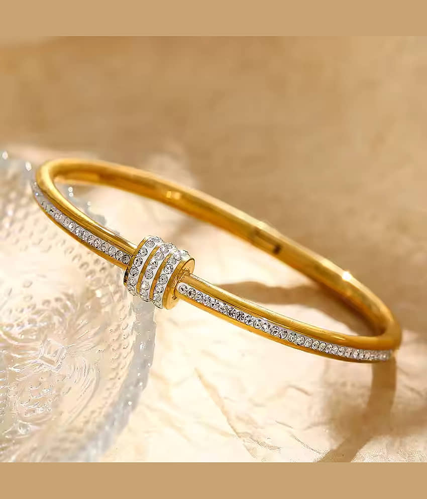 Thrillz Gold Bracelet ( Pack of 1 ) - Bangles & Bracelets | Buy online on ZillyBuy