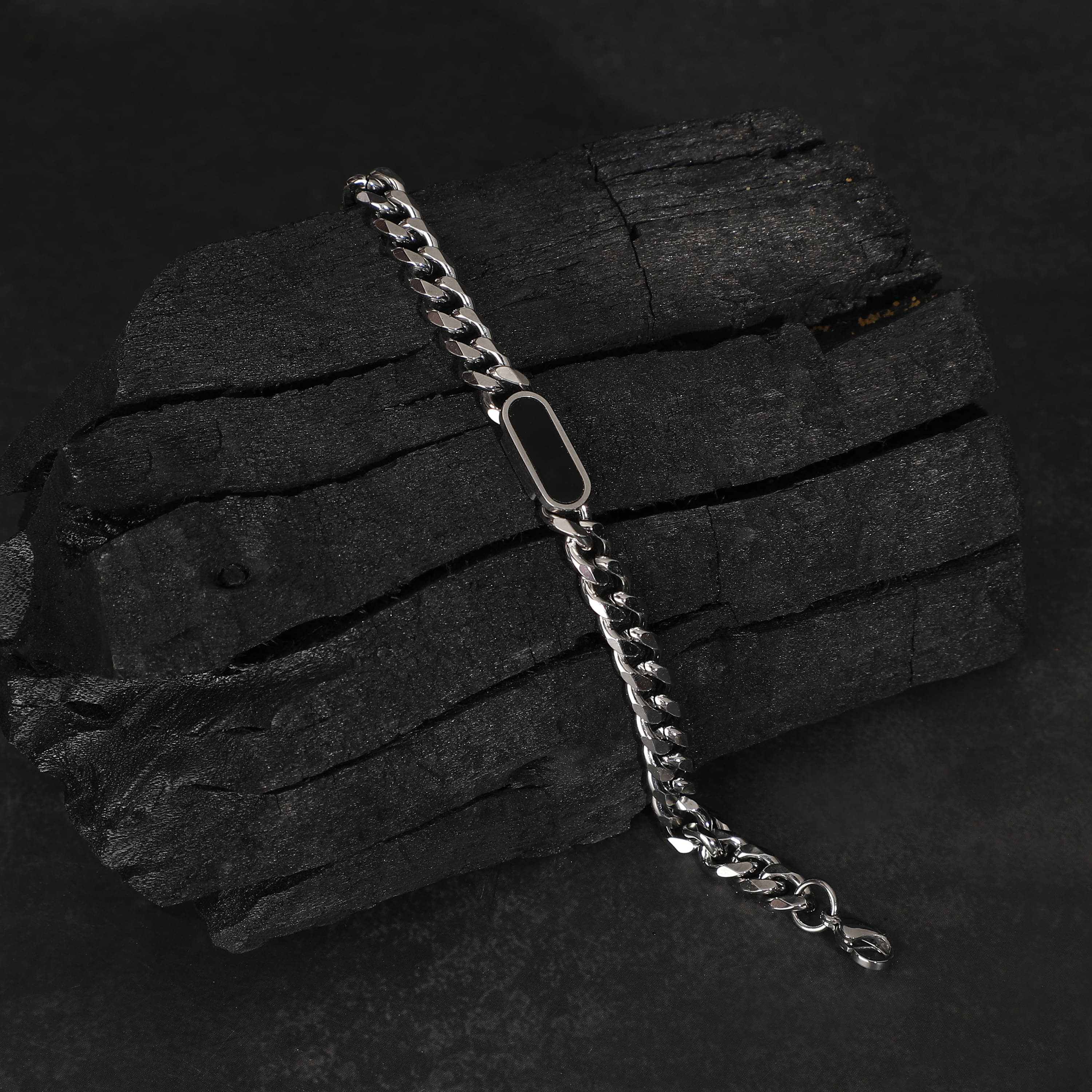     			Thrillz Silver Bracelet ( Pack of 1 )