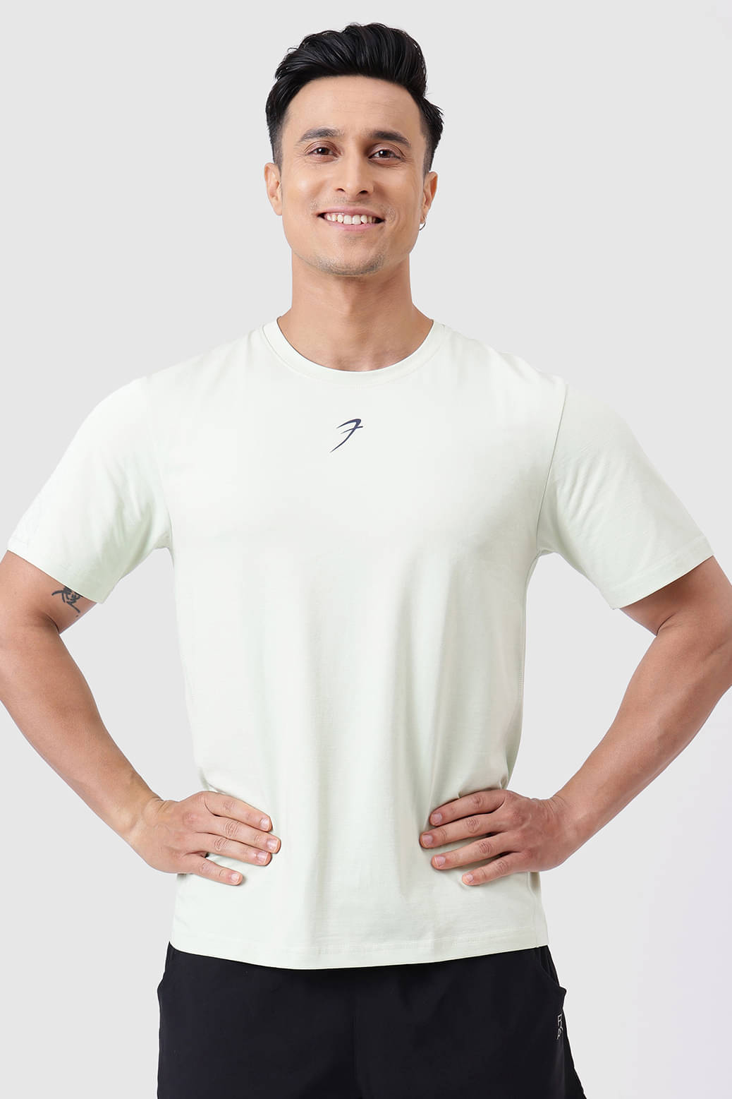 Fuaark Light Green Cotton Regular Fit Men's Sports T-Shirt ( Pack of 1 ) Fuaark Light Green Cotton Regular Fit Men's Sports T-Shirt ( Pack of 1 )