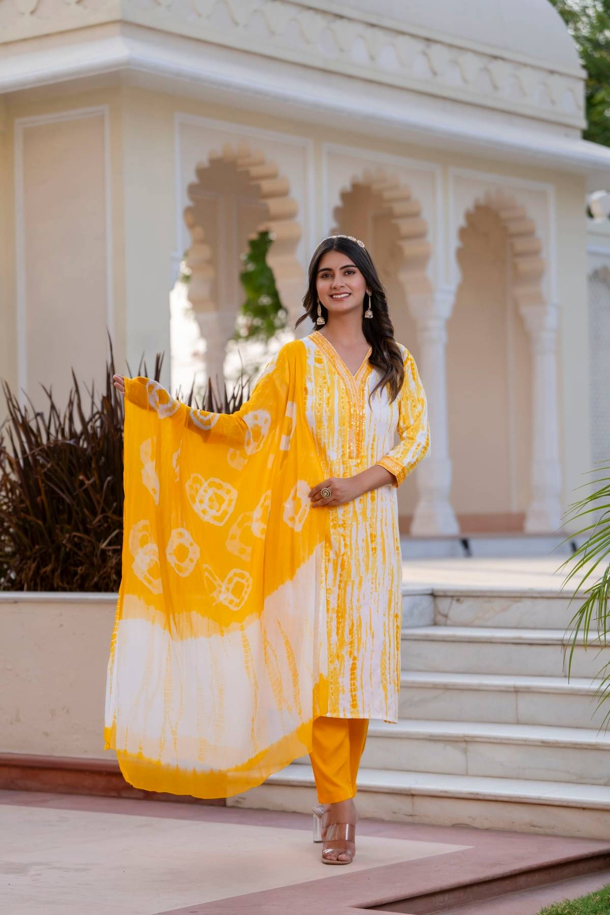     			Lee Moda Women Rayon Printed Straight Kurti With Palazzo ( Yellow )