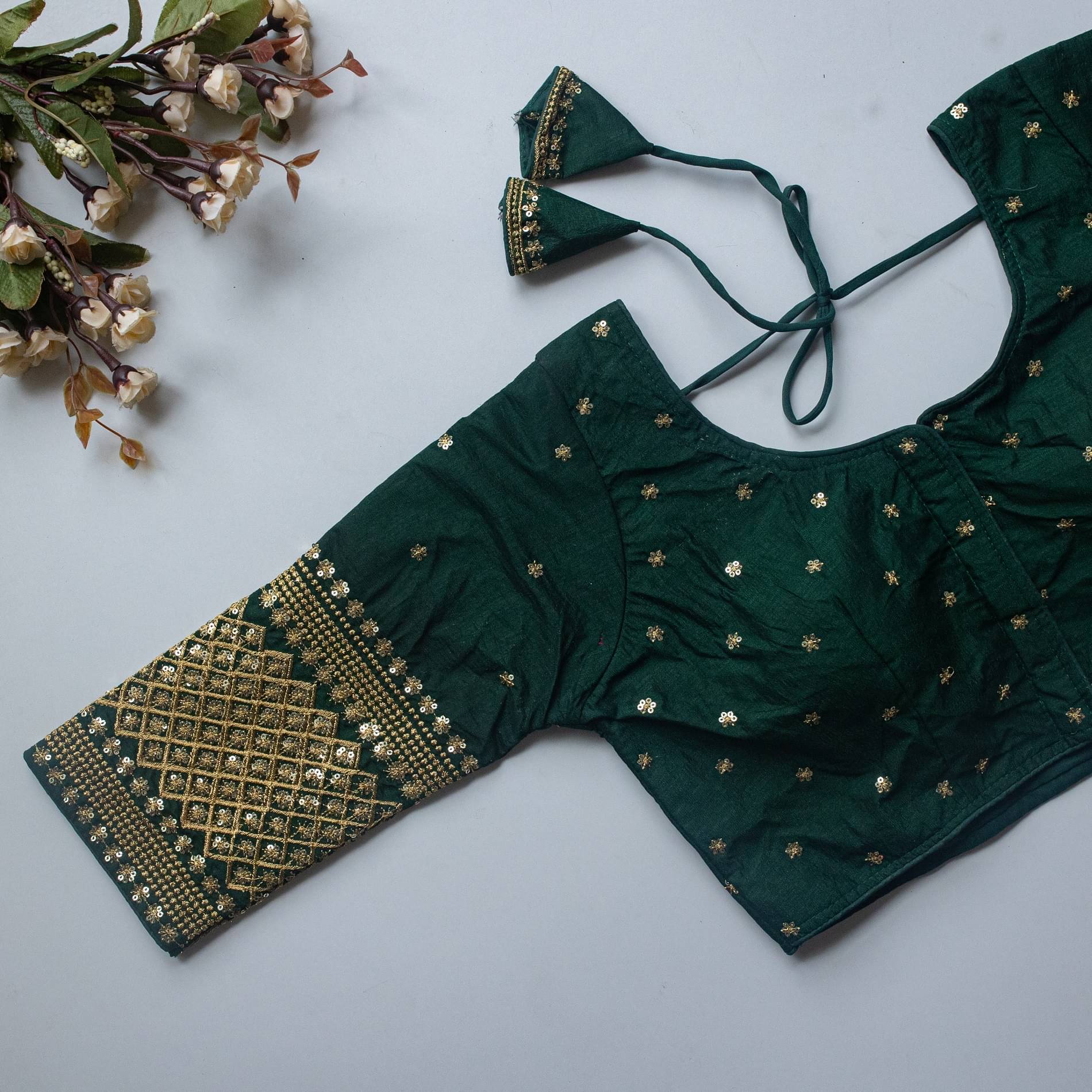     			Modern Mughals Green Readymade with Pad Art Silk Women's Blouse ( Pack of 1 )