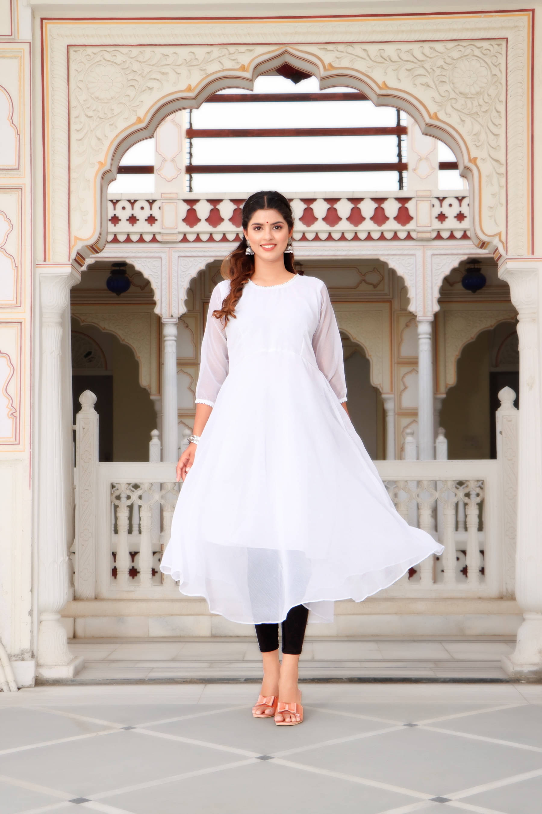 Vidya Fashion Mart Women Georgette Solid Anarkali Kurti ( White ) Vidya Fashion Mart Women Georgette Solid Anarkali Kurti ( White )