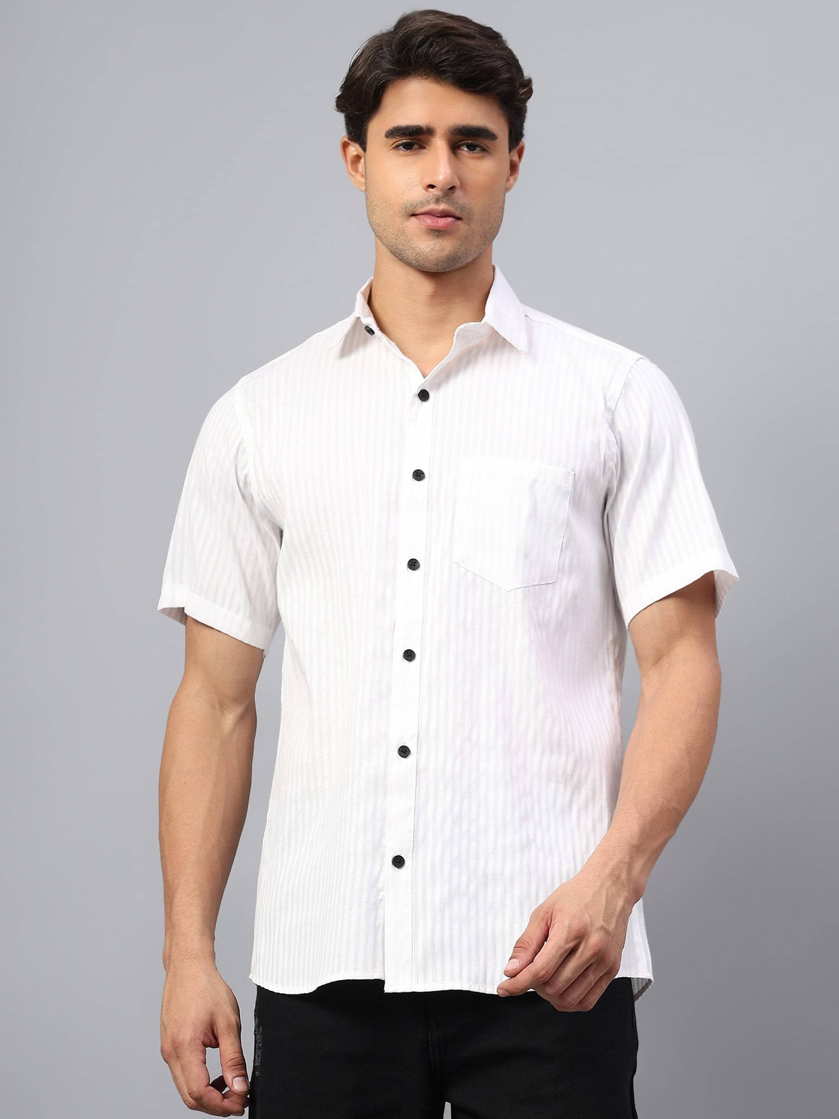     			Yugnik Cotton Blend Slim Fit Half Sleeves Men's Formal Shirt - White ( Pack of 1 )