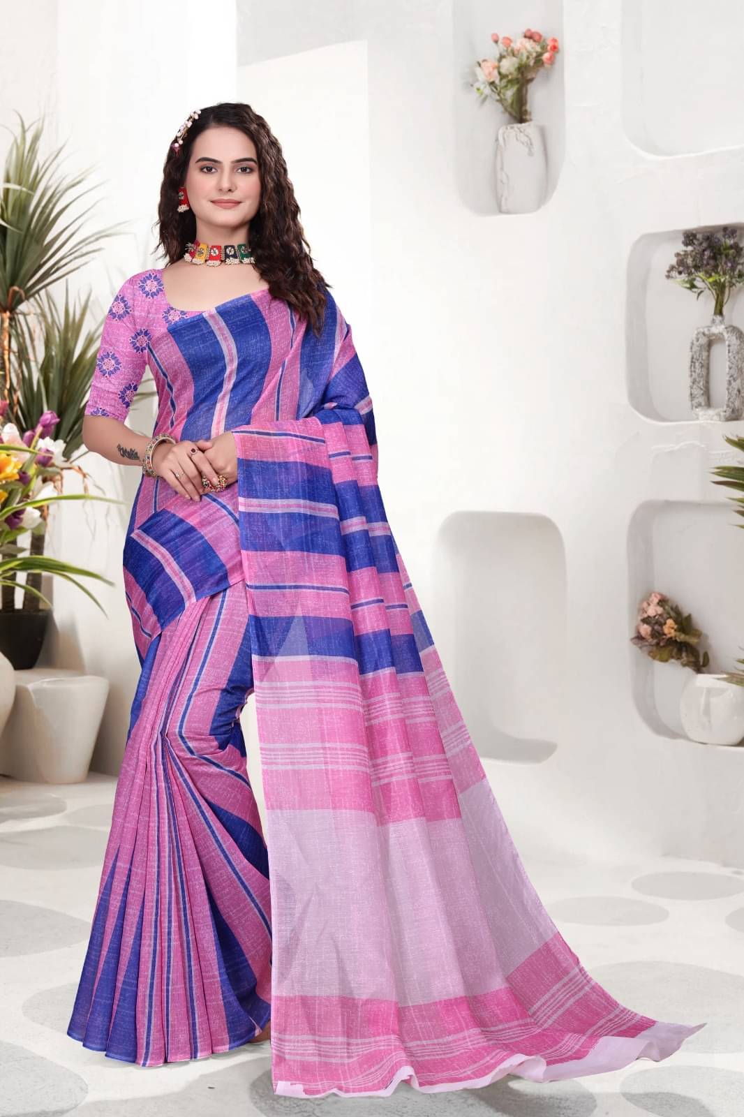 Apnisha Linen Printed Saree With Unstitched Blouse Piece ( Pink ) Apnisha Linen Printed Saree With Unstitched Blouse Piece ( Pink )