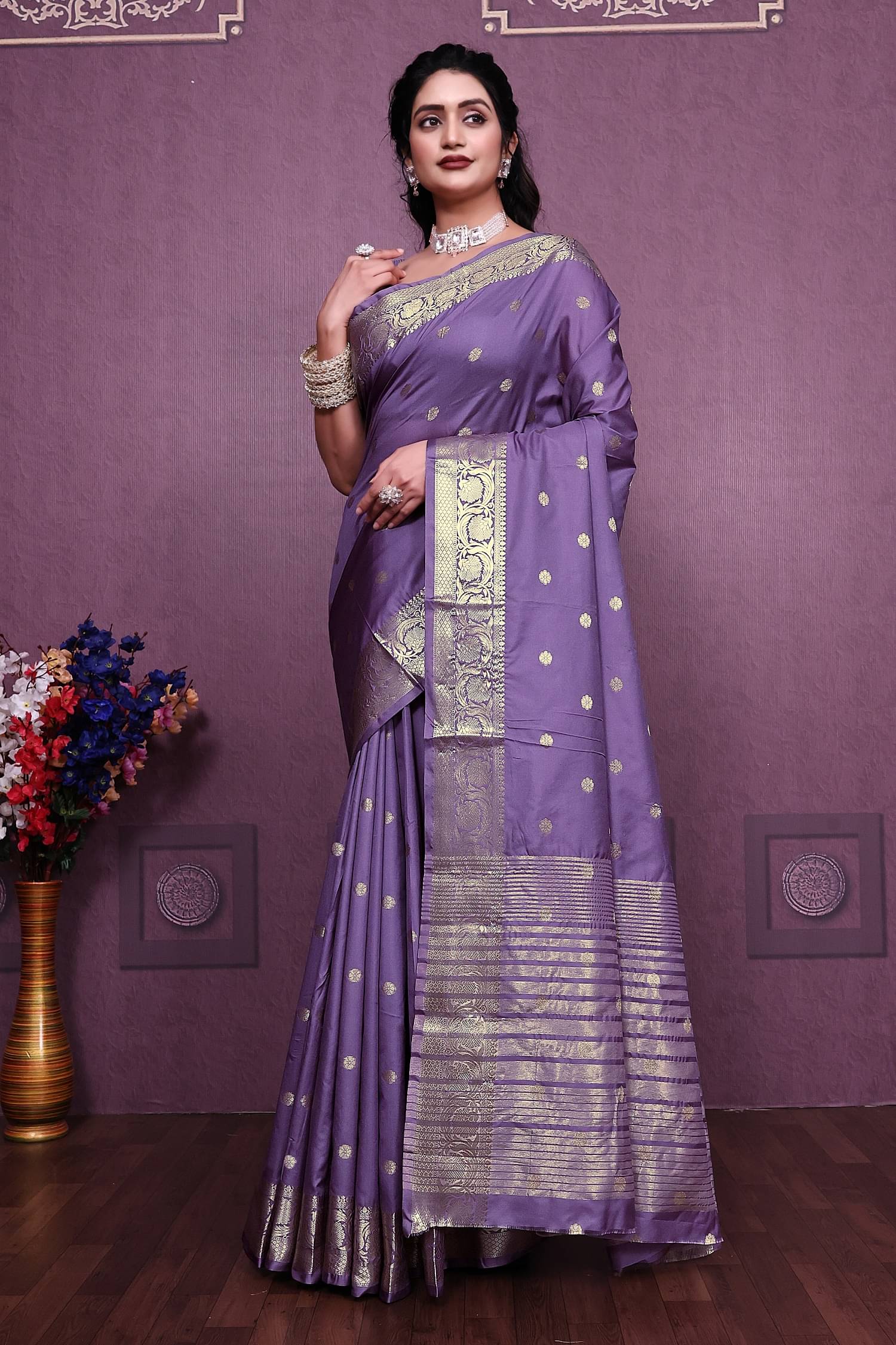     			Apnisha Silk Blend Solid Saree With Unstitched Blouse Piece ( Purple )