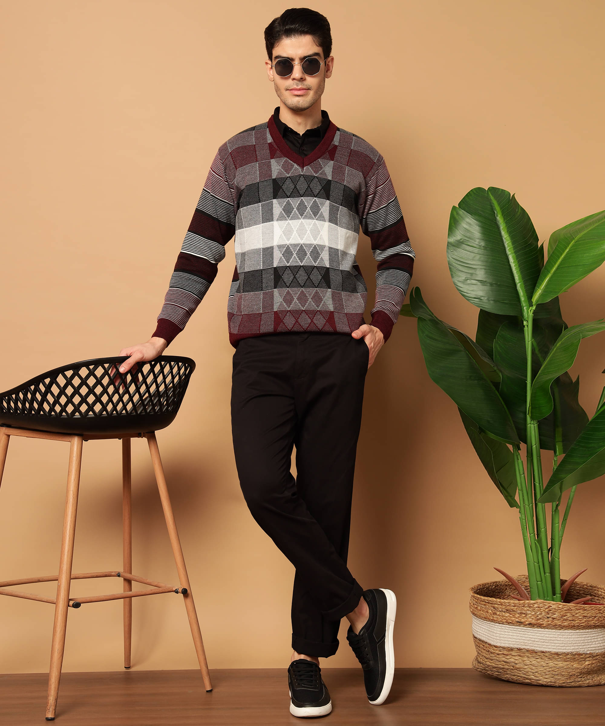     			Canblar Woollen Blend Round Neck Men's Full Sleeves Pullover Sweater - Maroon ( Pack of 1 )