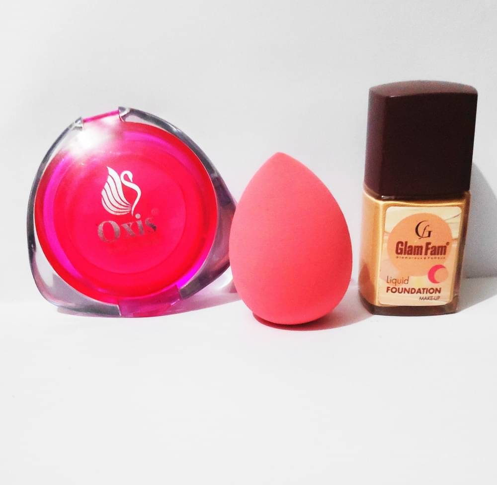     			Generic Makeup Kit ( 3 )