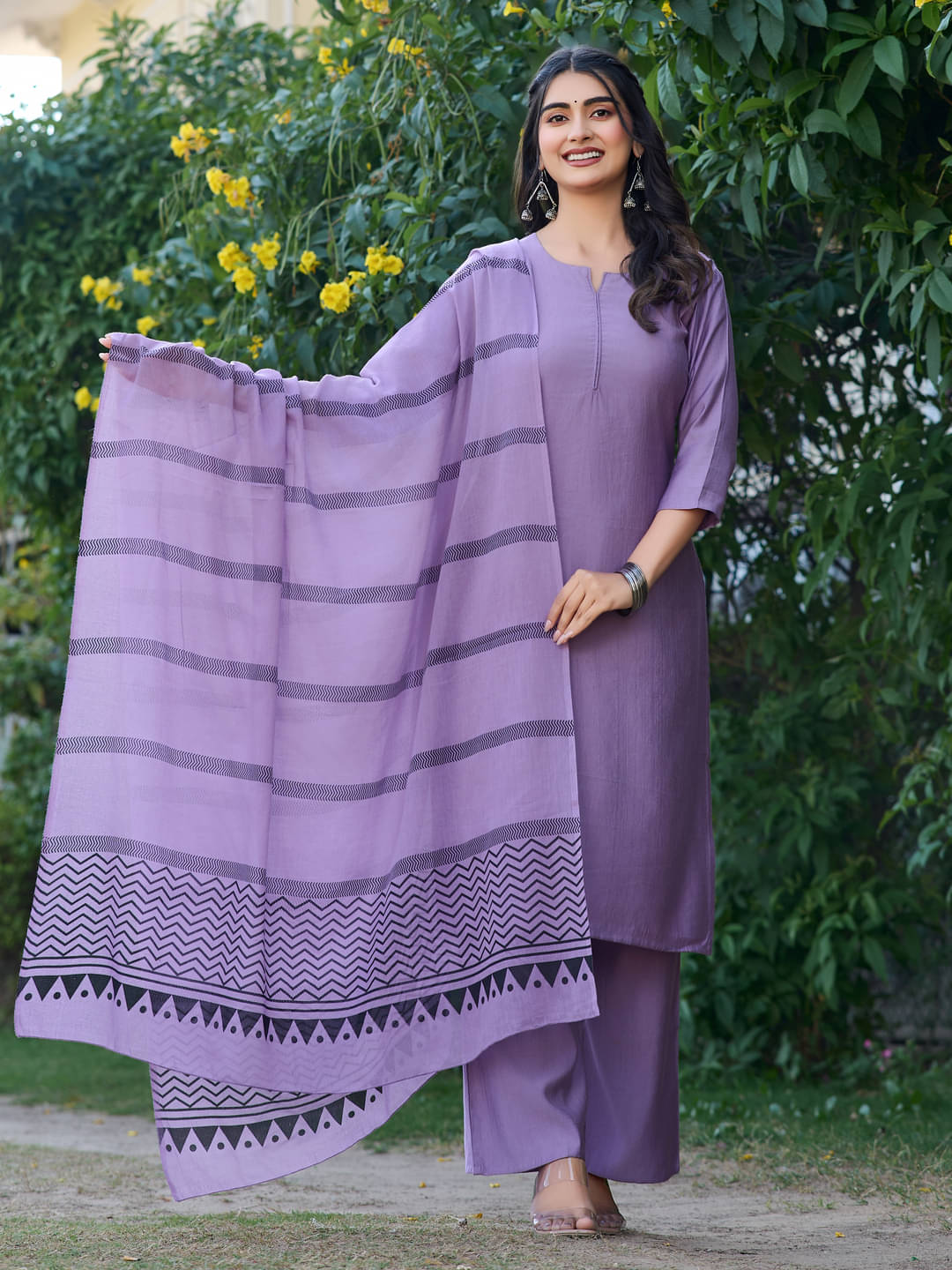     			Jinal Creation Women Cotton Blend Self Design Straight Kurti With Palazzo ( Lavender )