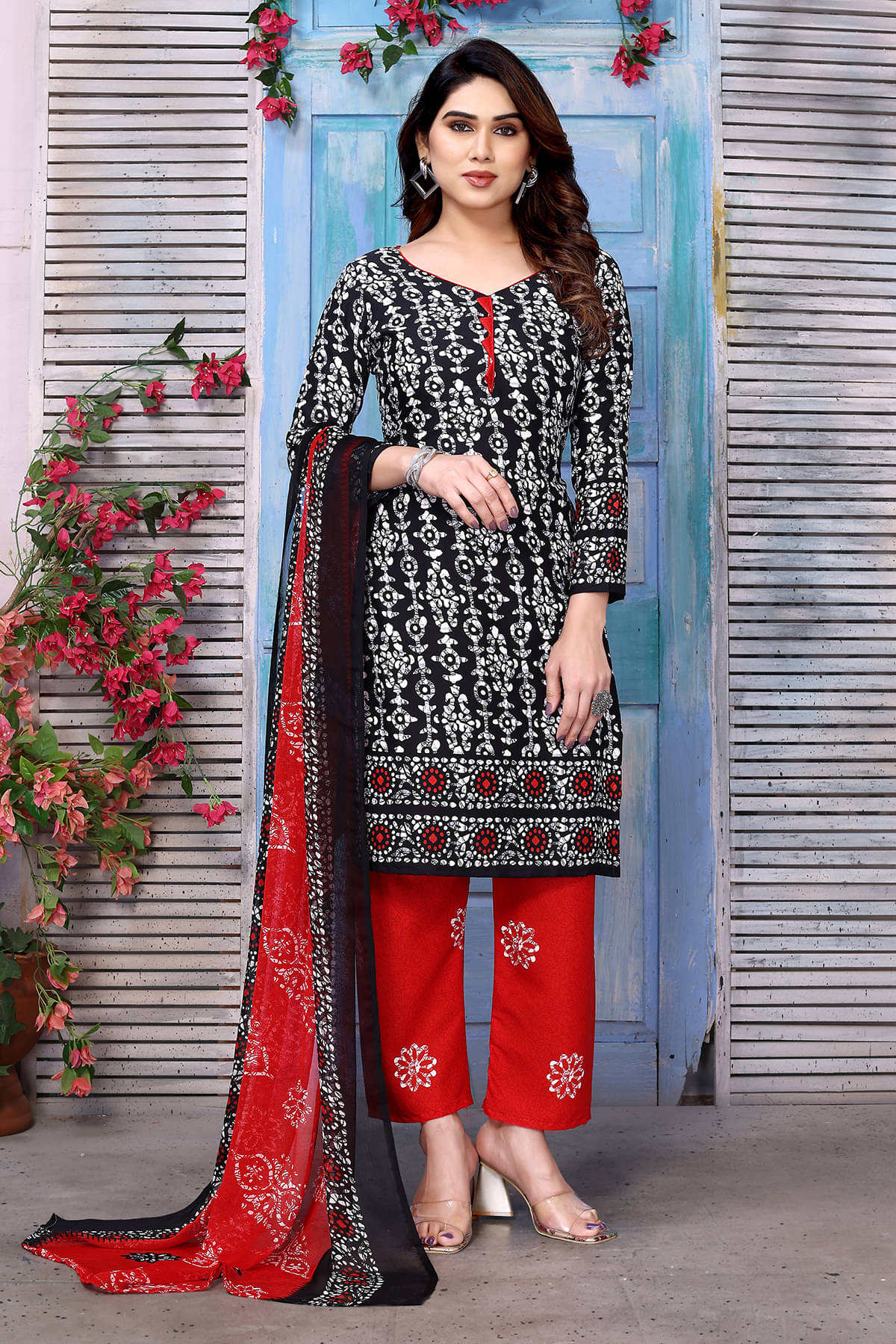 Kashvi Sarees Women Crepe Unstitched Dress Material ( Black )     			Kashvi Sarees Women Crepe Unstitched Dress Material ( Black )