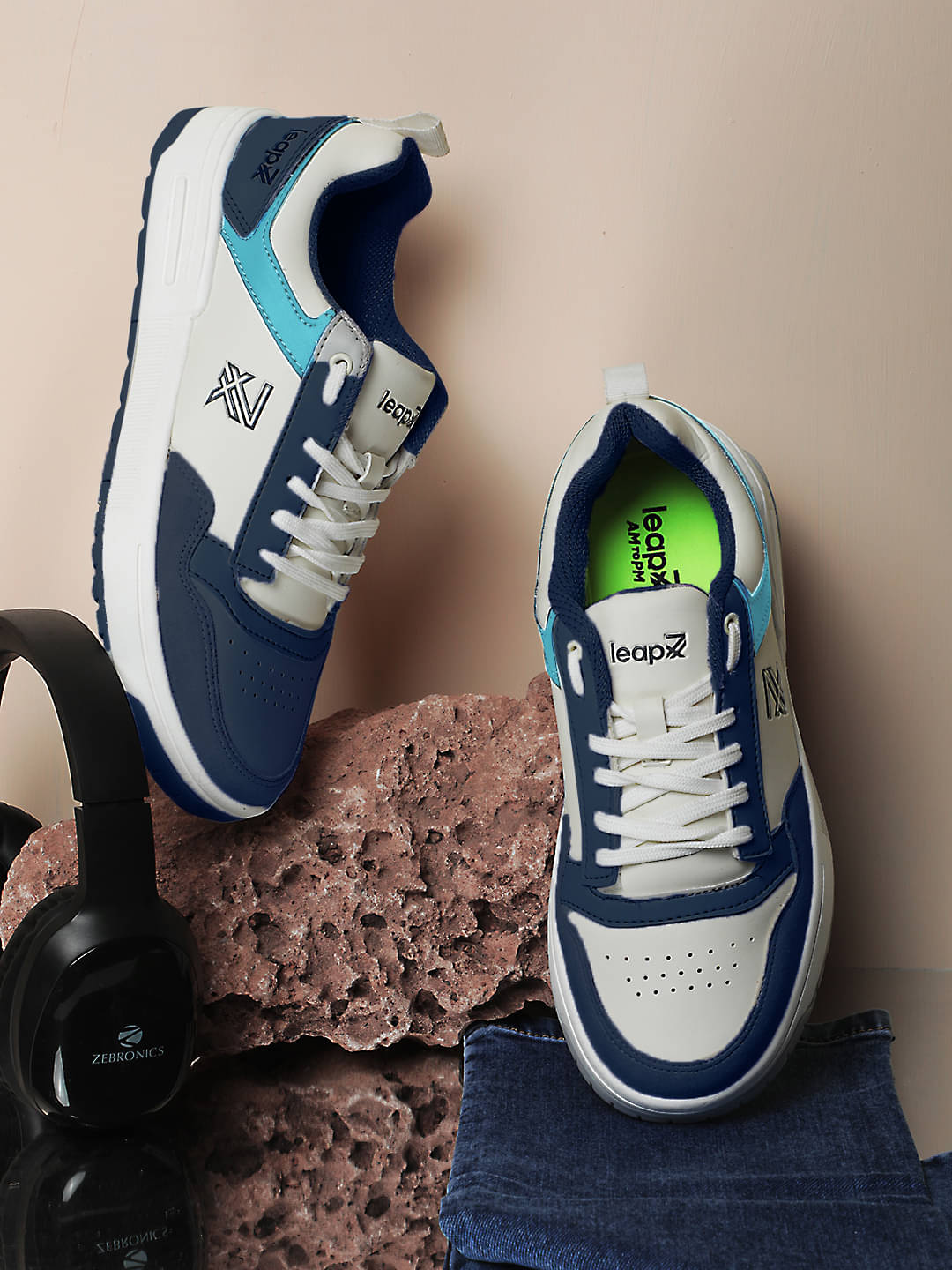     			Liberty AMAZER-10E Blue Men's Sneakers