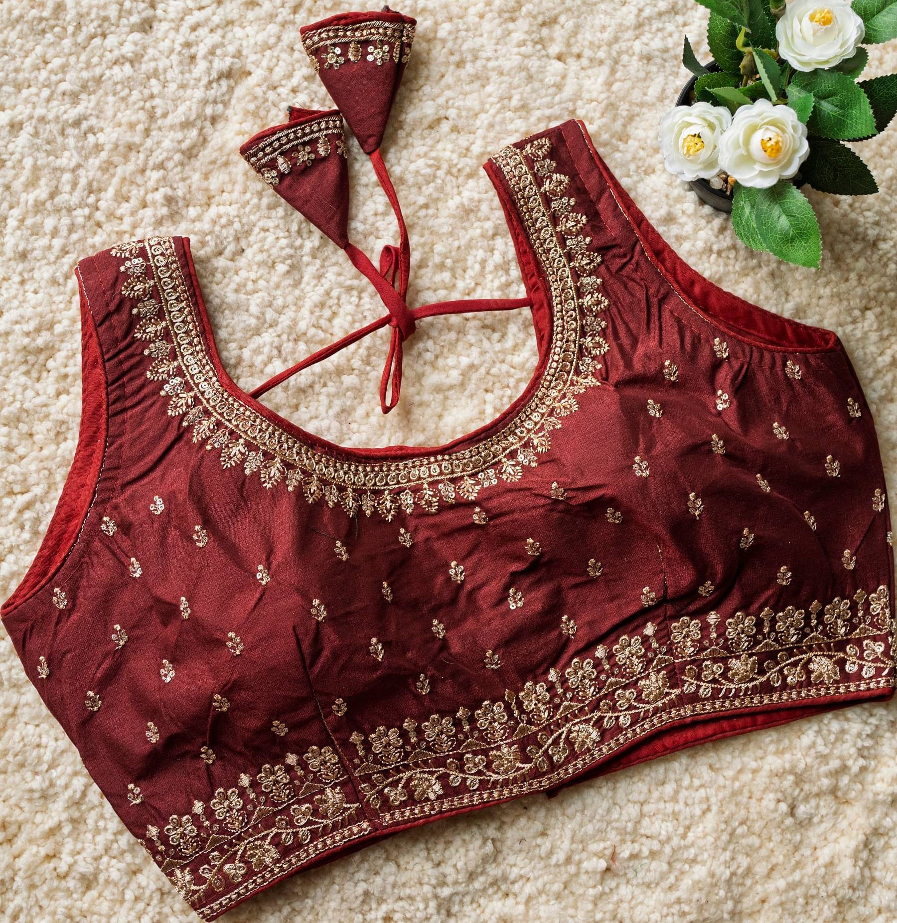     			Modern Mughals Maroon Readymade with Pad Art Silk Women's Blouse ( Pack of 1 )