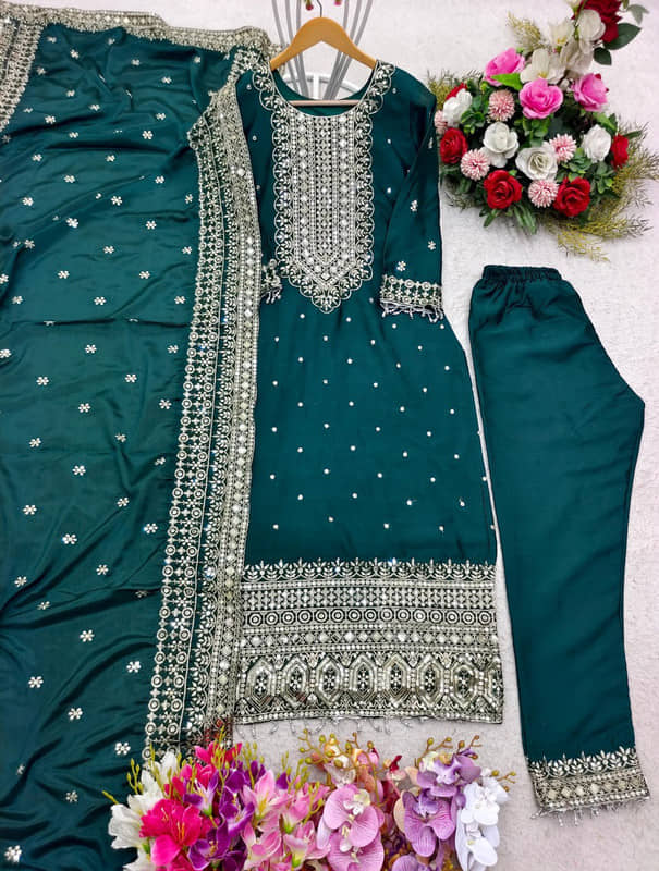 VYOM EMPORIO Women Chiffon Embroidered Straight Kurti With Pants ( Teal )