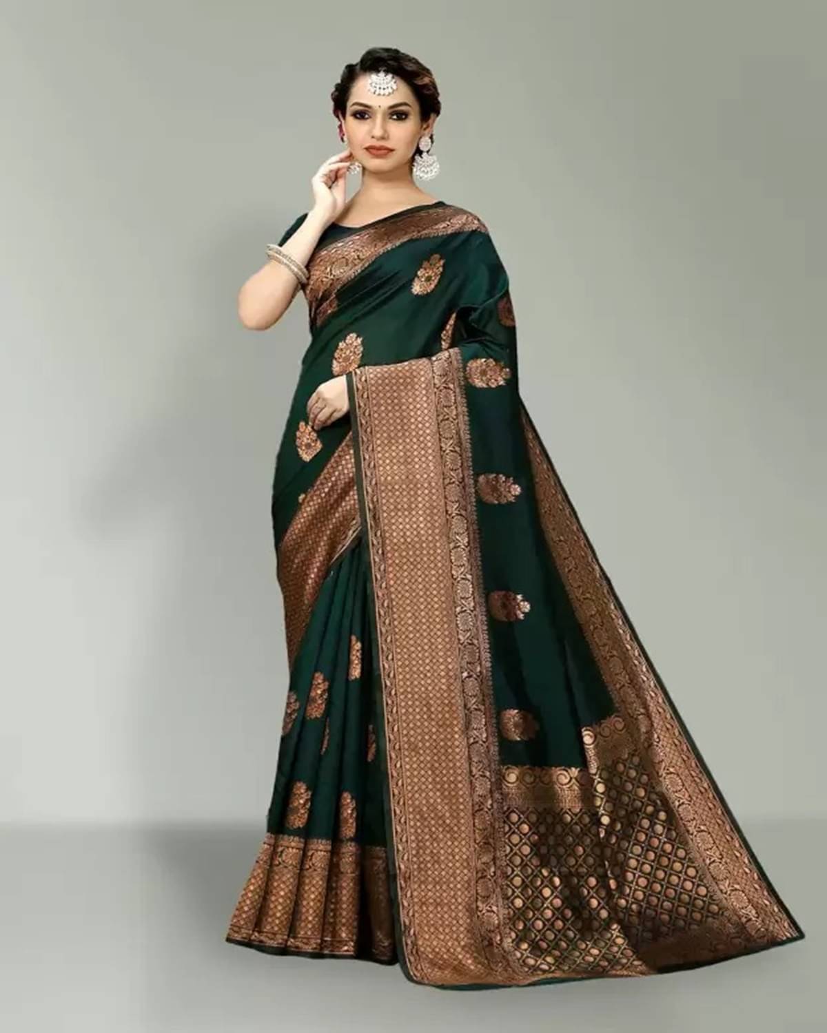     			Vkaran Silk Woven Saree With Unstitched Blouse Piece ( Lime Green )
