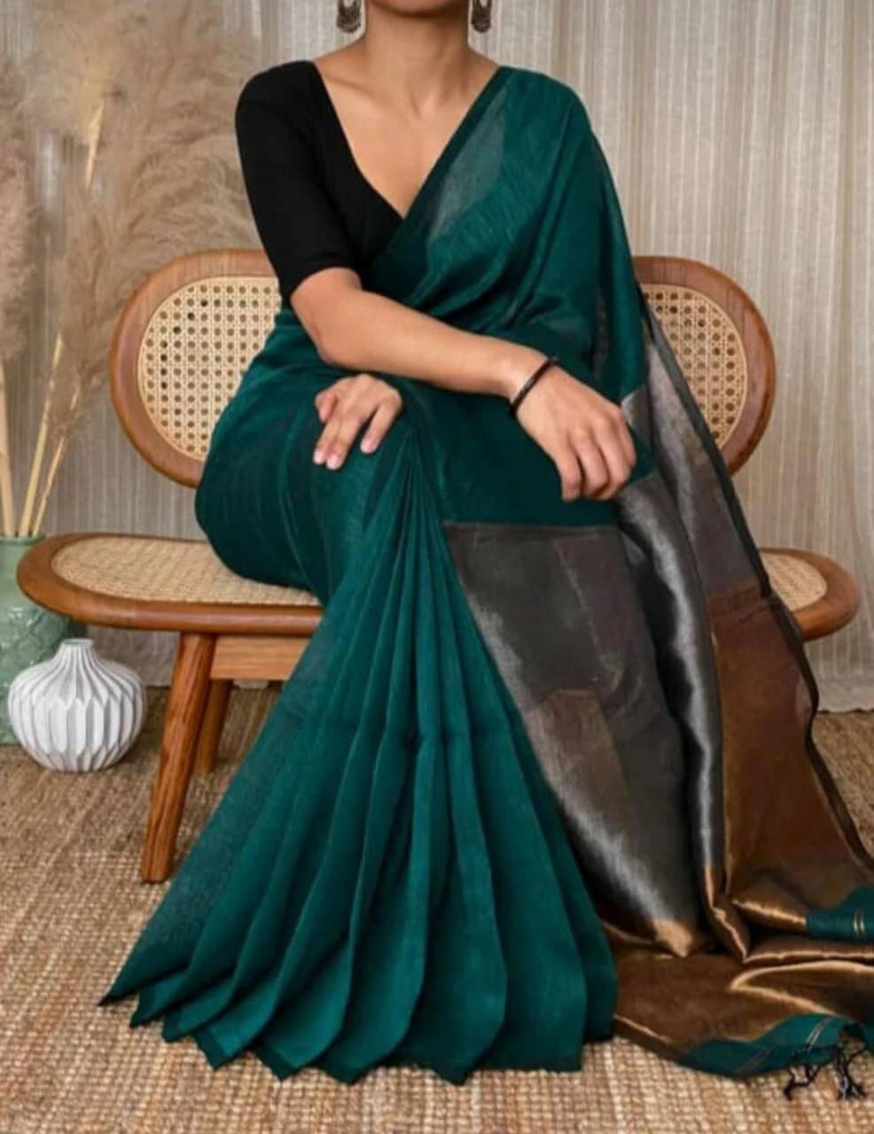    			Zayraa Cotton Blend Self Design Saree With Unstitched Blouse Piece ( Lime Green1 )