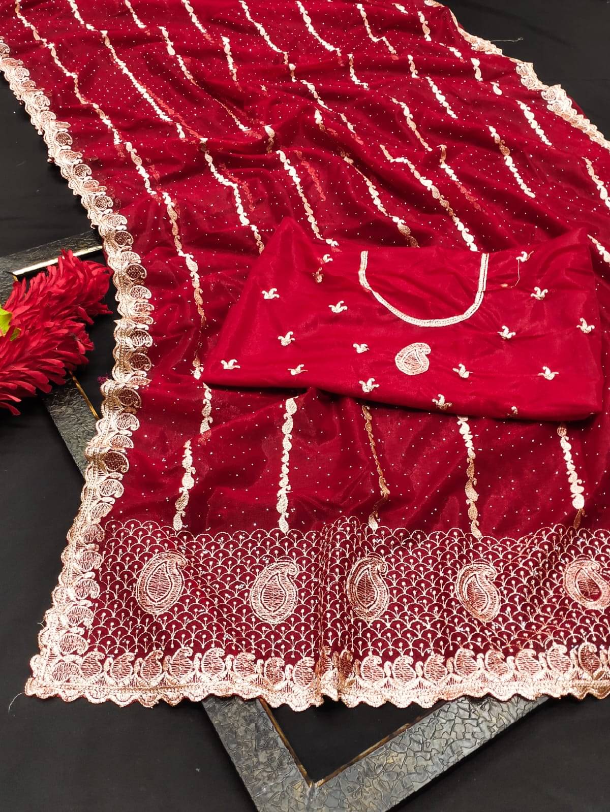 kyara group Tissue Embroidered Banarasi saree With Unstitched Blouse Piece ( Red )     			kyara group Tissue Embroidered Banarasi saree With Unstitched Blouse Piece ( Red )