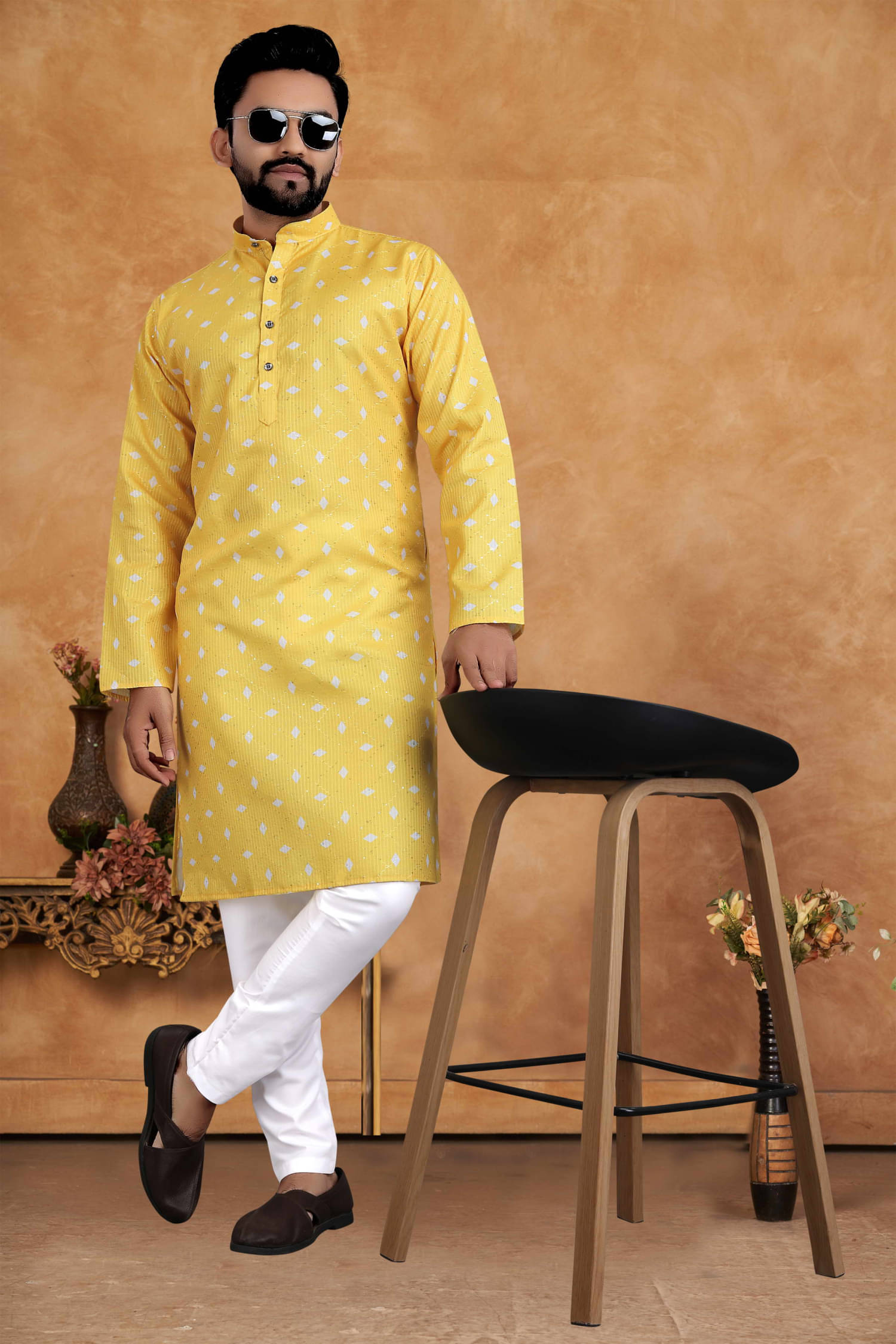     			shree creation Yellow Cotton Regular Fit Men's Kurta Pyjama Set ( Pack of 1 )