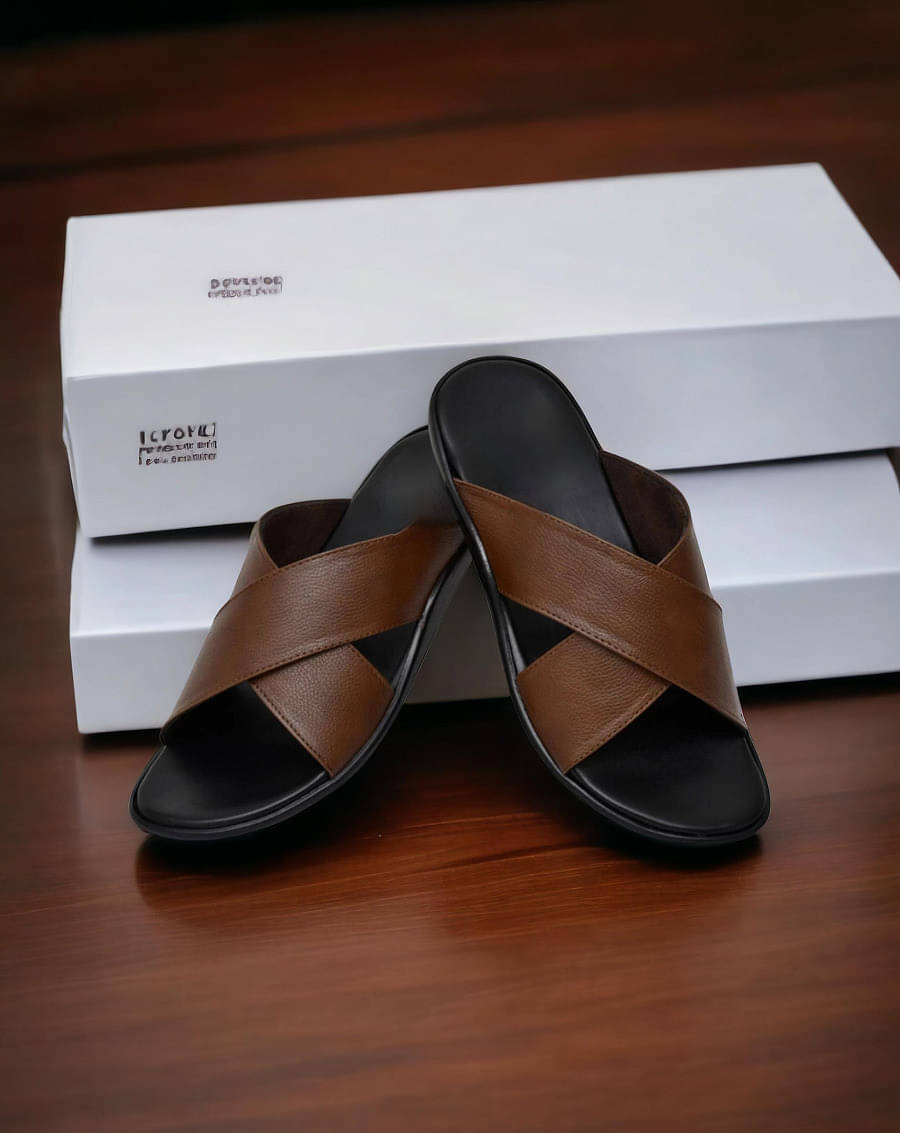     			INFINITRENZ - Brown Men's Sandals