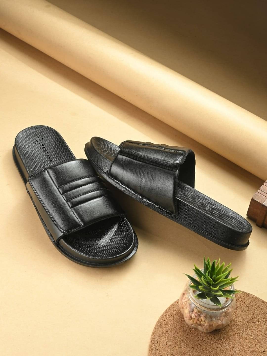     			Kastava Black Men's Slide Flip Flop