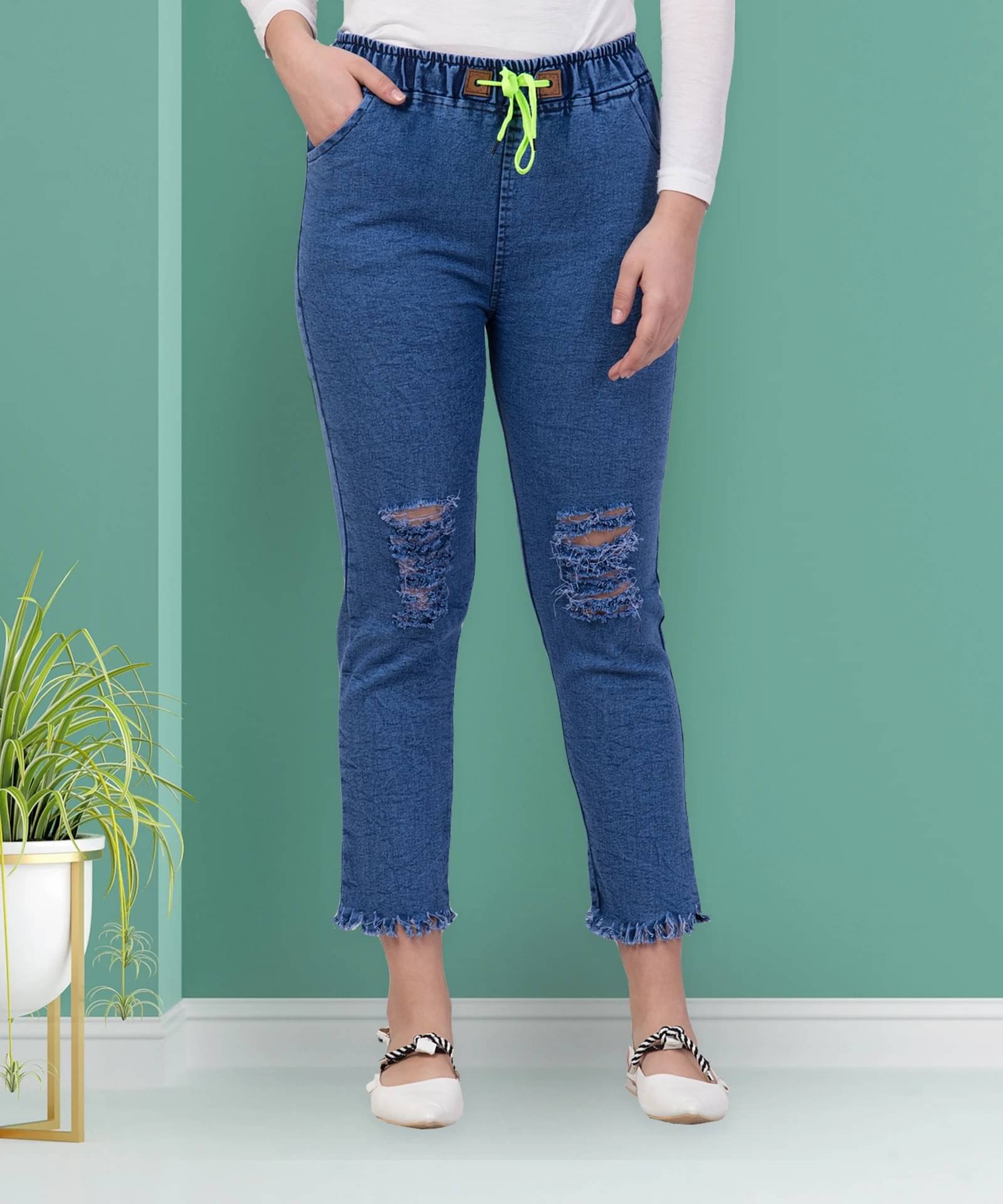     			NEUNK Women's Regular Fit Mid-Rise Jeans ( Blue )