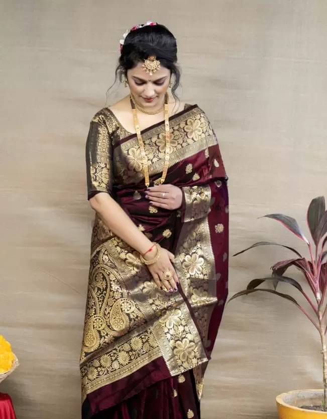     			Saadhvi Silk Woven Saree With Unstitched Blouse Piece ( Maroon )