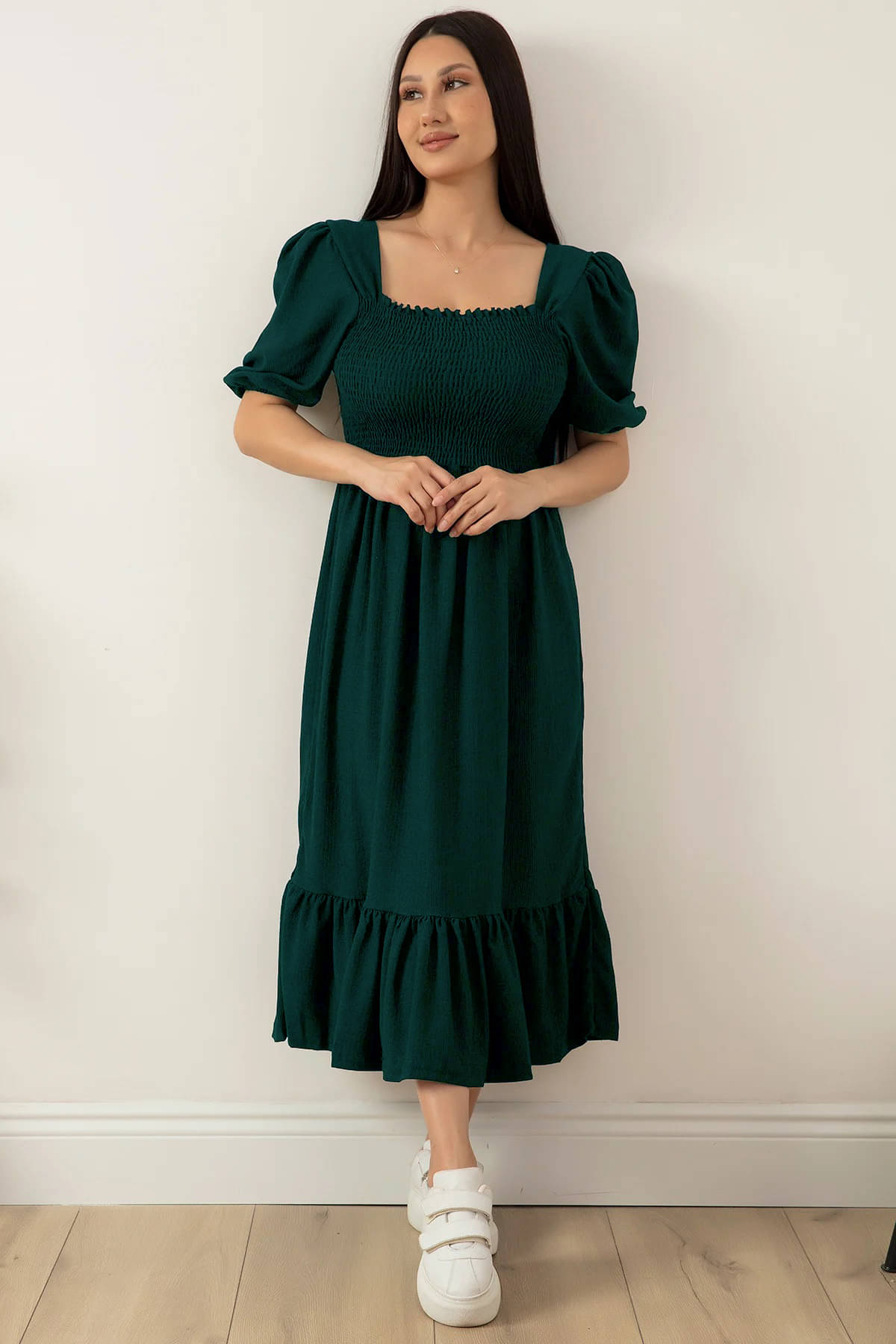     			Sheetal associates Women Crepe Solid Fit & Flare Dress ( Green )