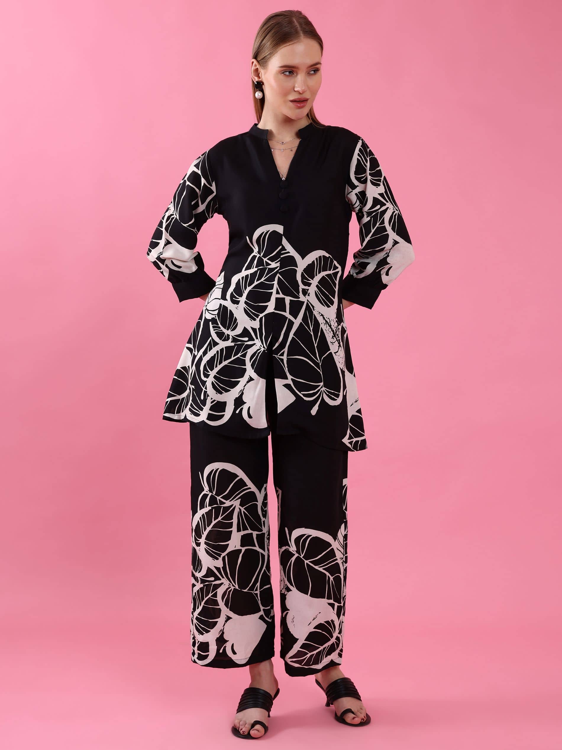 Sheetal associates Women Printed Top With Trousers Co-Ord Set ( Black )