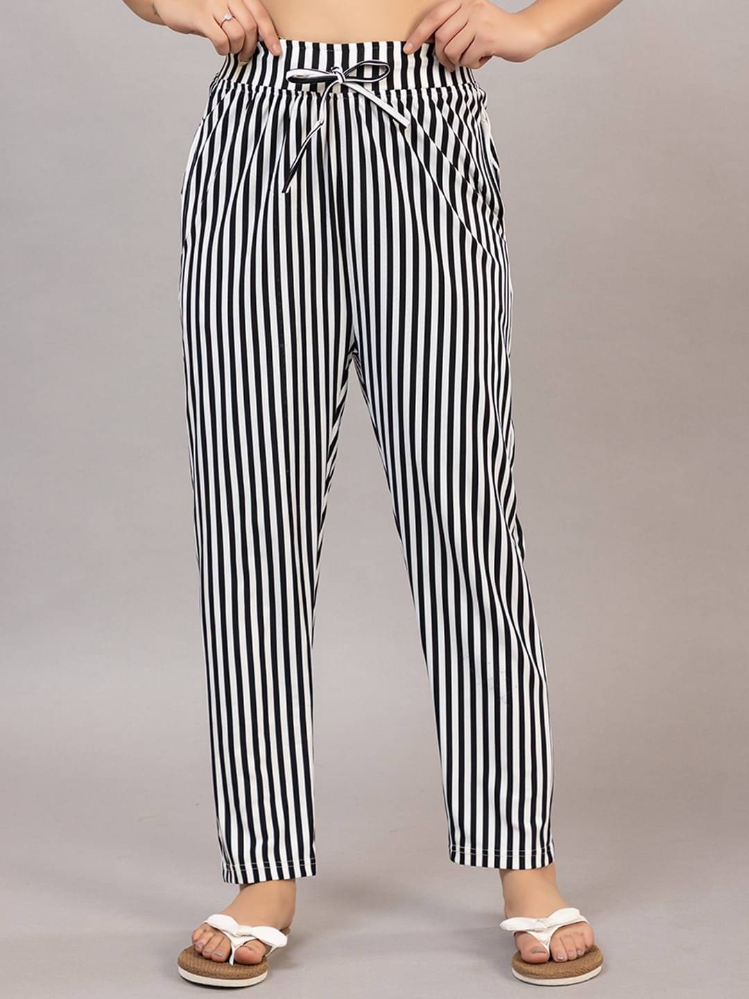     			Xenios Black Cotton Blend Women's Nightwear Pyjama ( Pack of 1 )