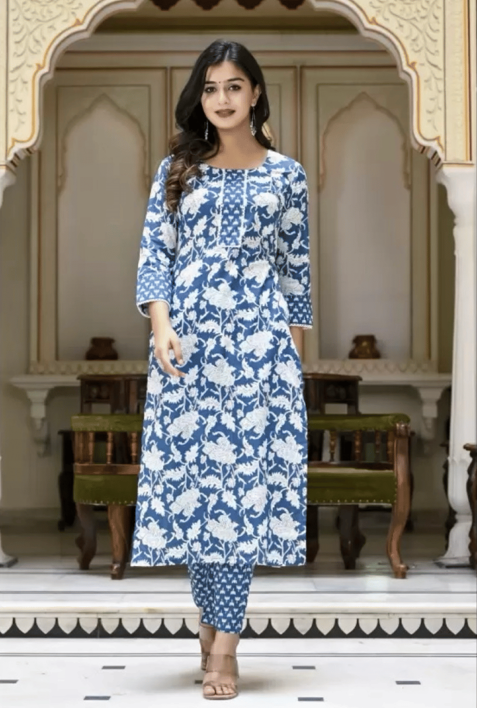 Jinal Creation Women Cotton Blend Self Design Straight Kurti With Pants ( Blue ) Jinal Creation Women Cotton Blend Self Design Straight Kurti With Pants ( Blue )