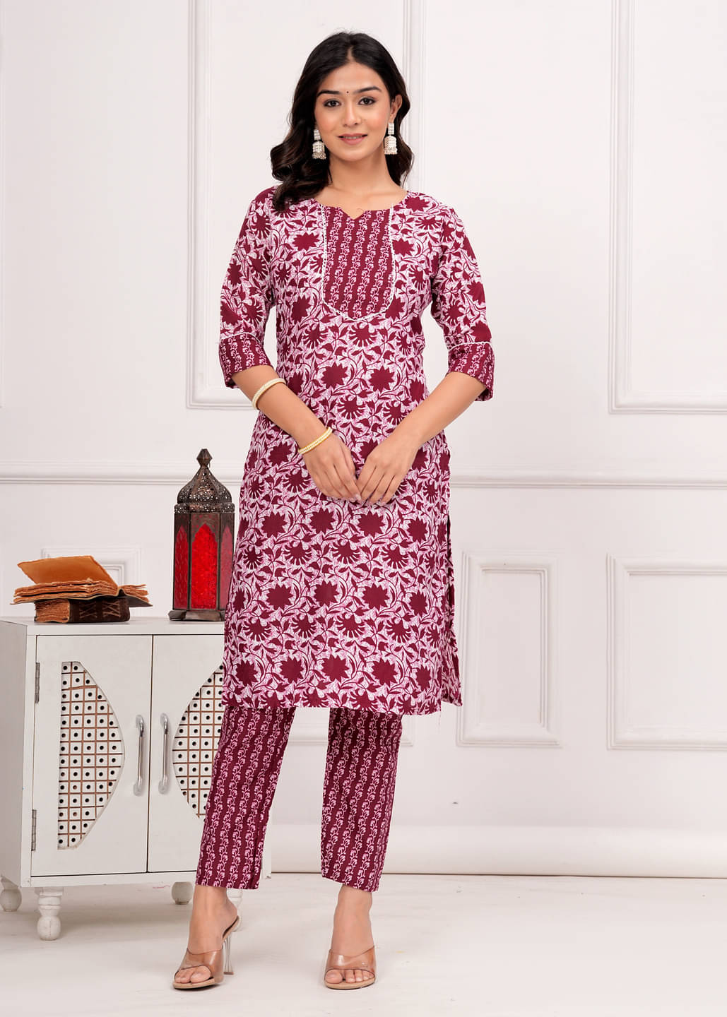 Jinal Creation Women Cotton Blend Self Design Straight Kurti With Pants ( Maroon )     			Jinal Creation Women Cotton Blend Self Design Straight Kurti With Pants ( Maroon )
