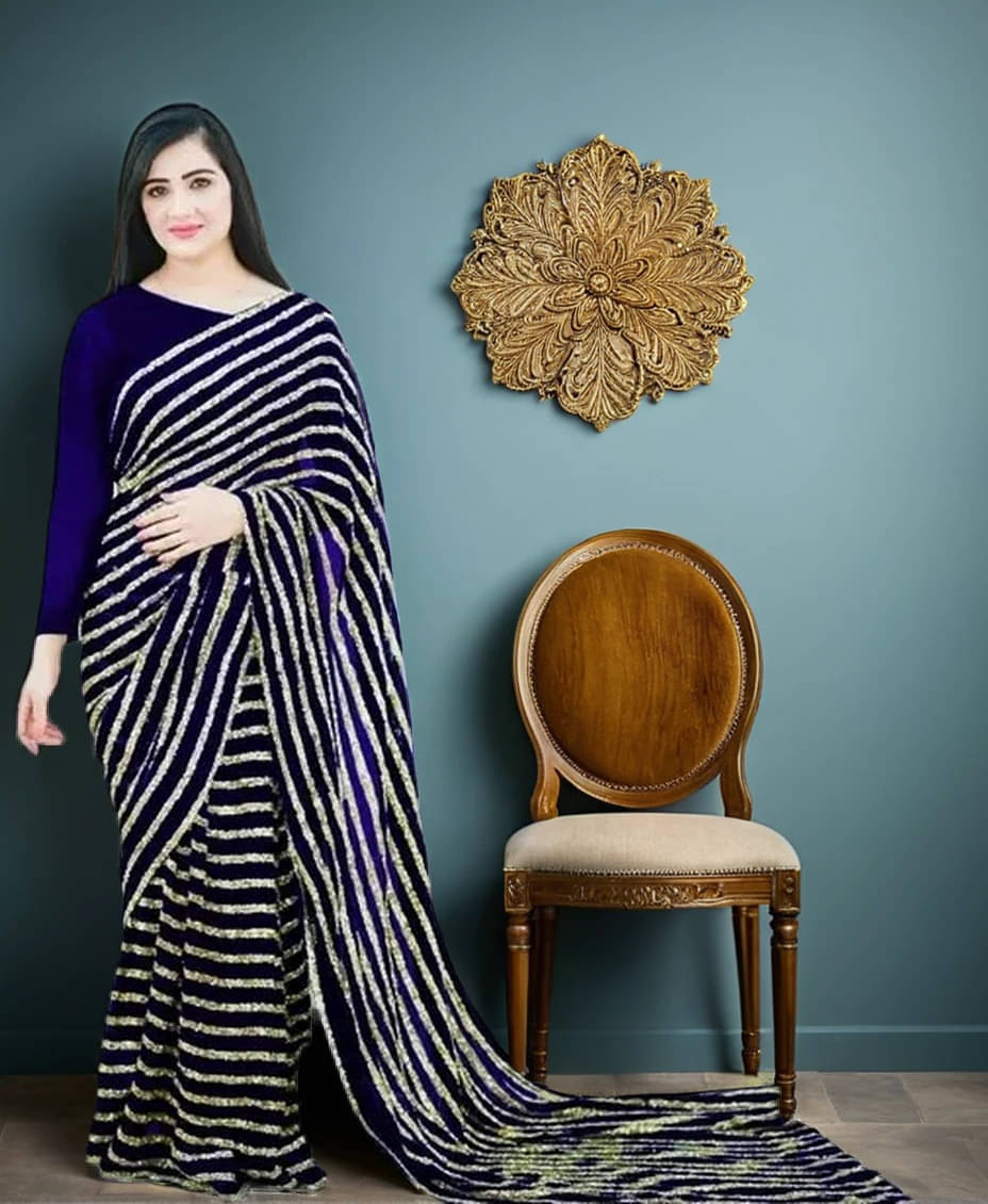 Prazvika Georgette Striped Jamdani Saree With Unstitched Blouse Piece ( Navy Blue ) Prazvika Georgette Striped Jamdani Saree With Unstitched Blouse Piece ( Navy Blue )