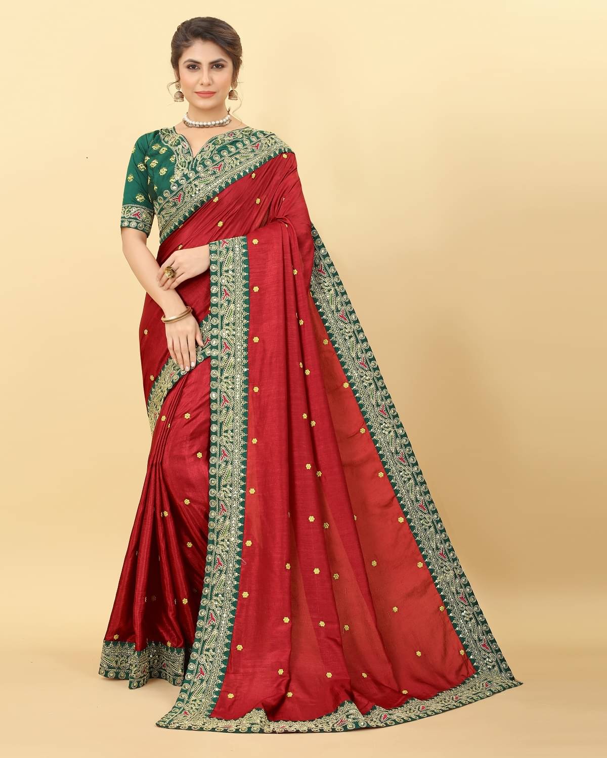     			Prazvika Satin Embellished Jamdani Saree With Unstitched Blouse Piece ( Red )