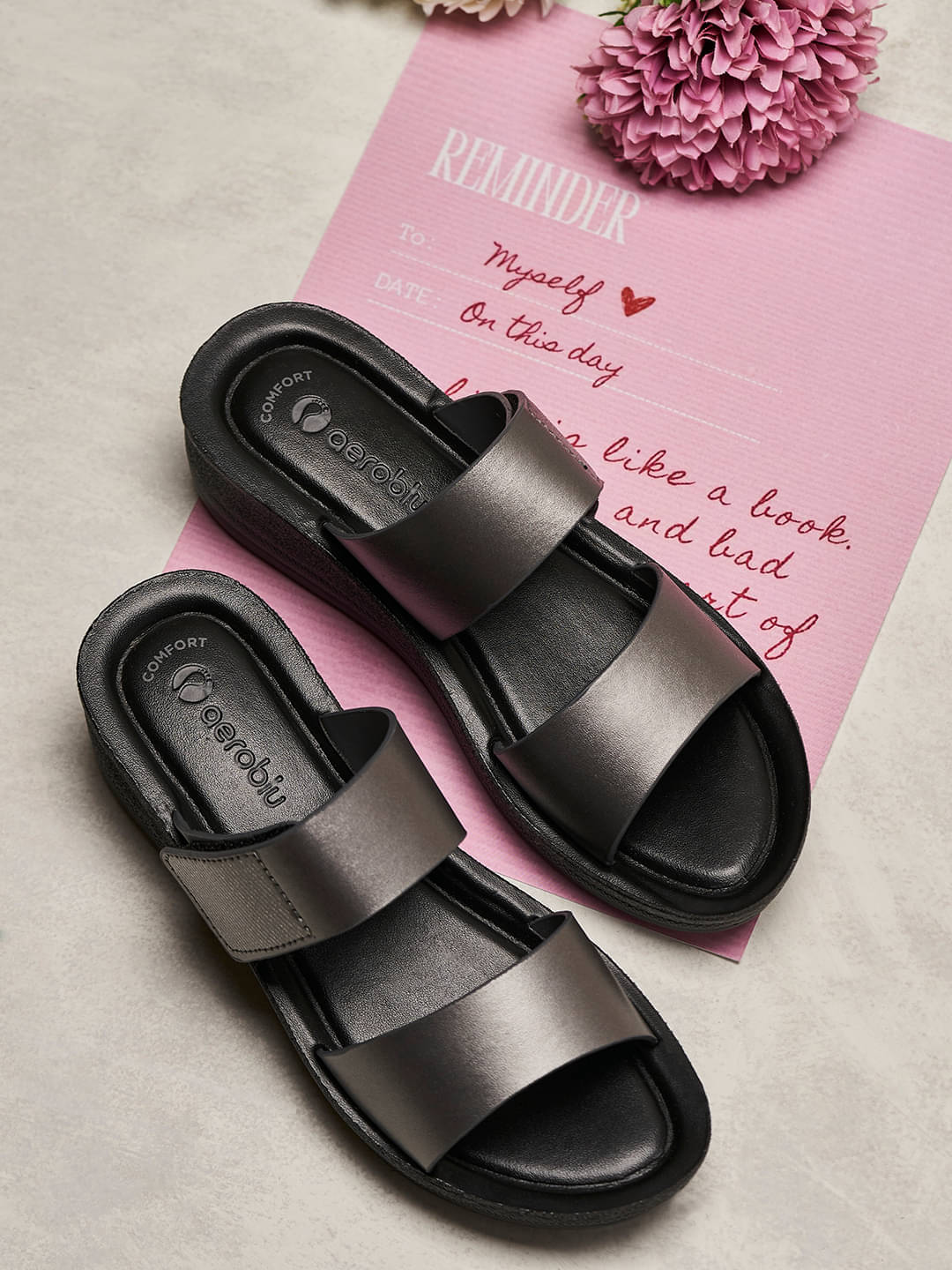     			Aeroblu Grey Women's Slipper