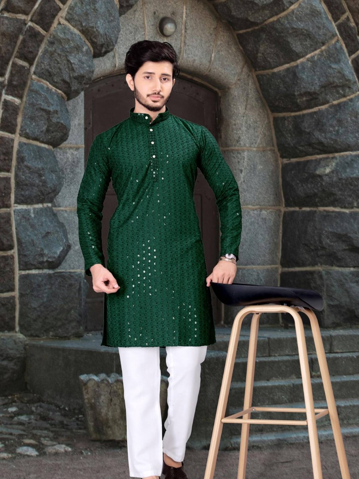     			MENTIFIC Dark Green Viscose Men's Regular Kurta ( Pack of 1 )