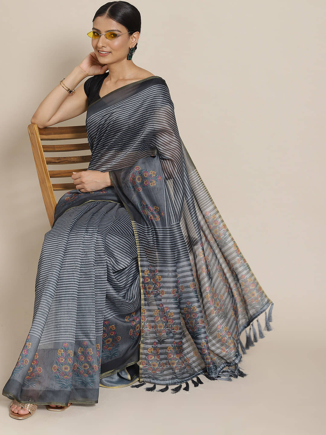     			Silk Zone Cotton Blend Printed Chanderi saree With Unstitched Blouse Piece ( Black )