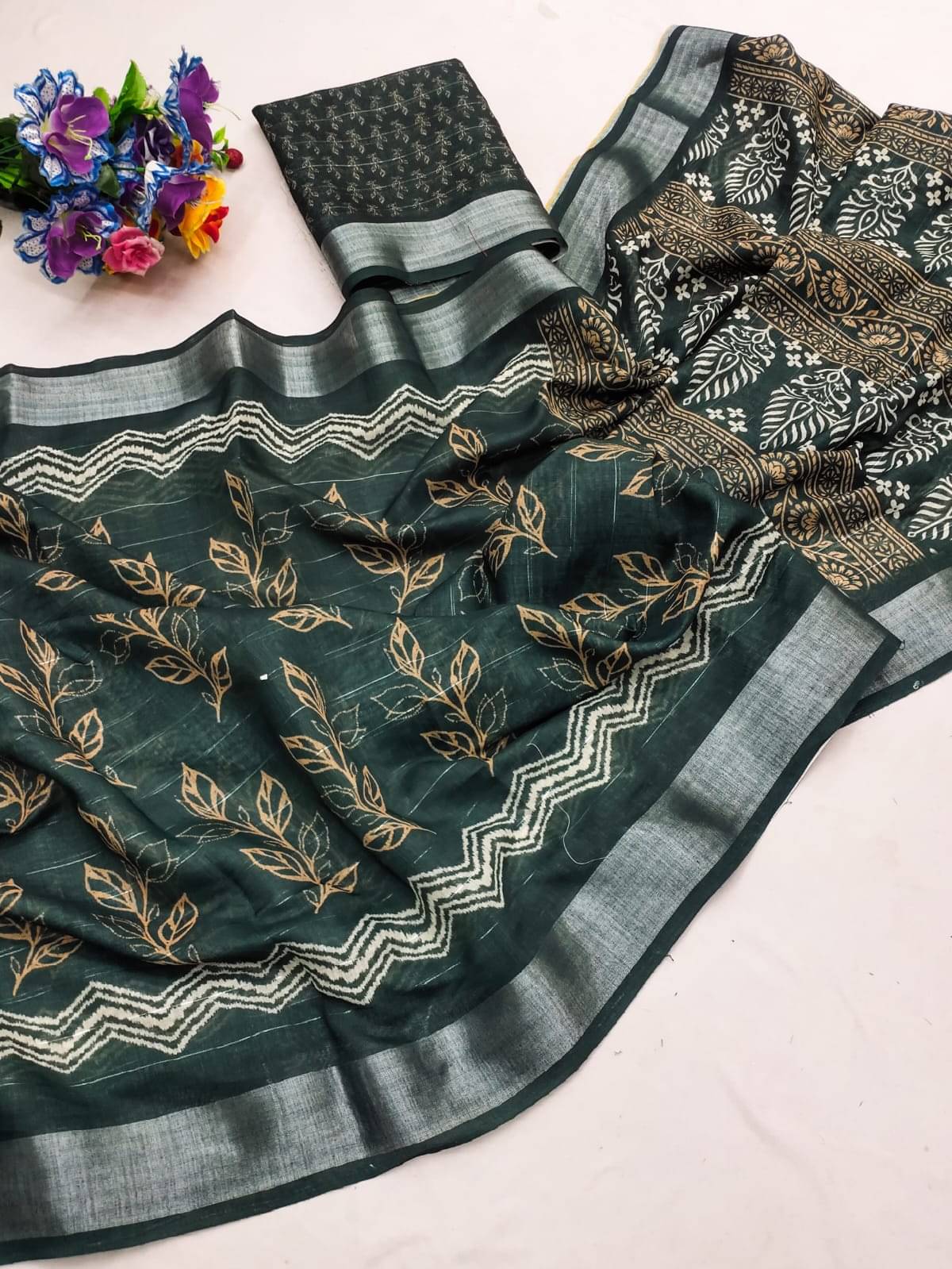     			BYUPRI Chanderi Printed Leheriya Saree With Unstitched Blouse Piece ( Green )
