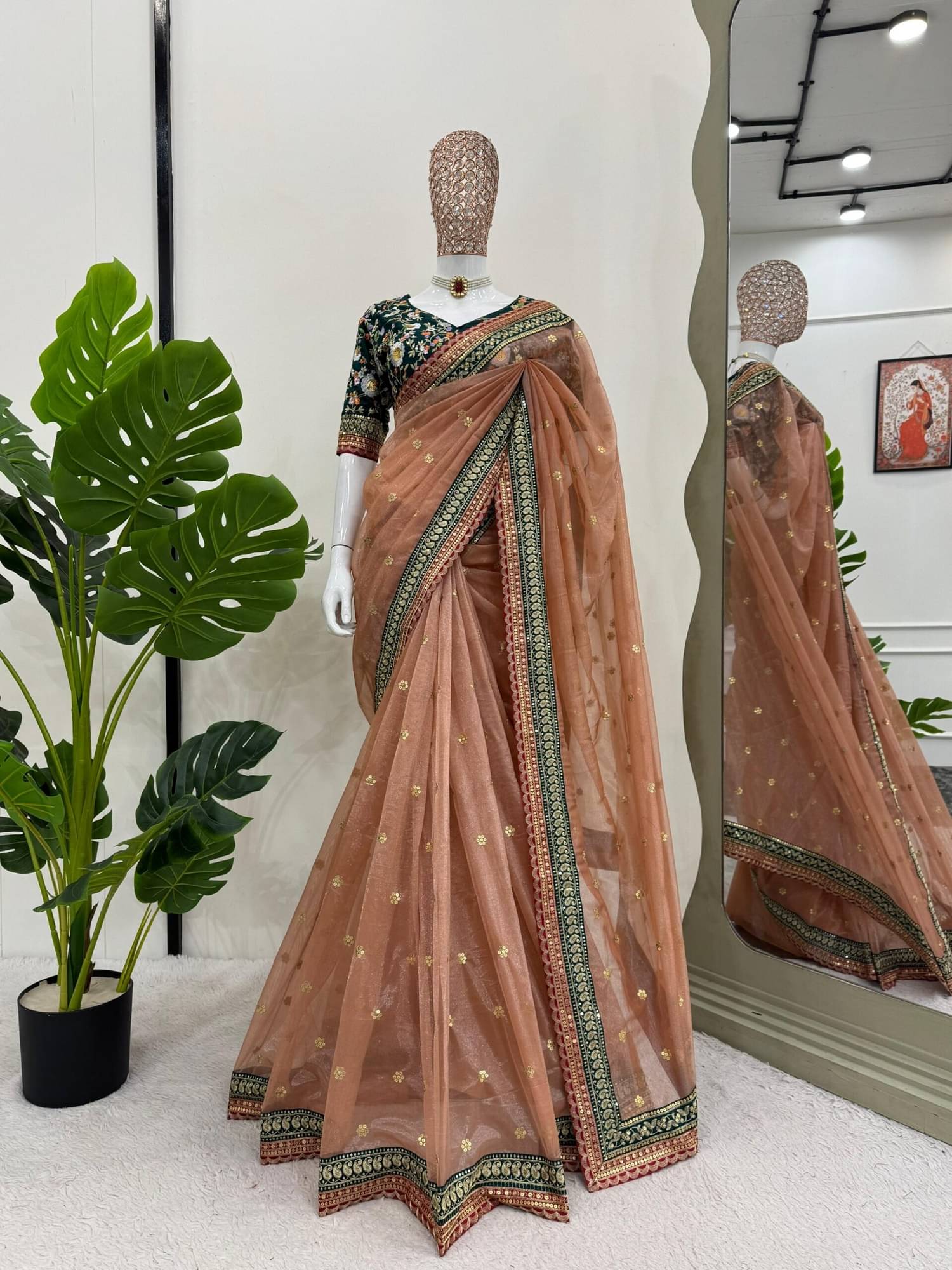     			JULEE Net Embellished Saree With Unstitched Blouse Piece ( Red )
