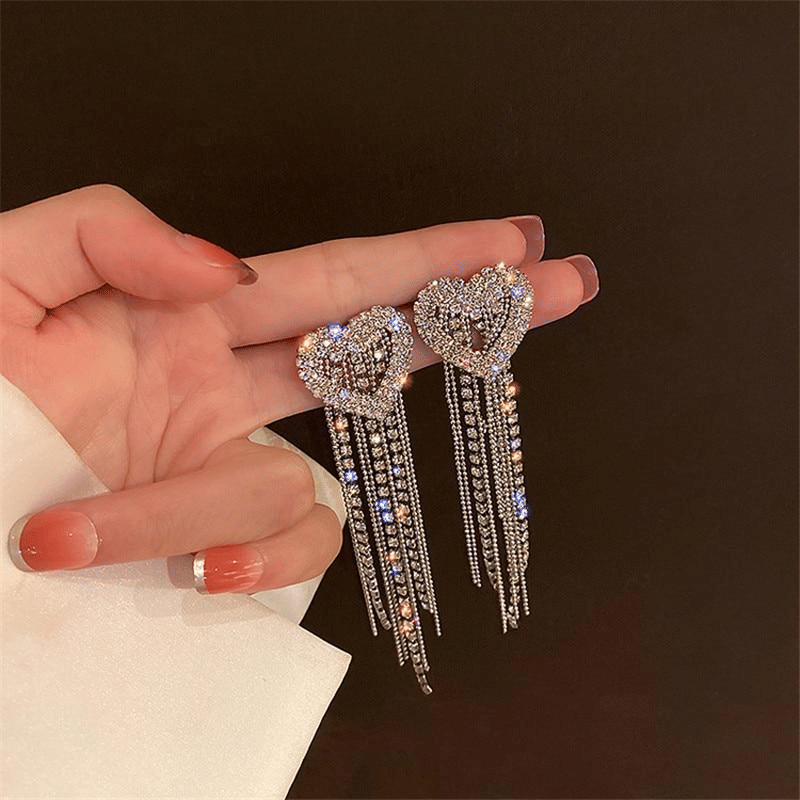     			Opus Gems Silver Danglers Earrings ( Pack of 1 )