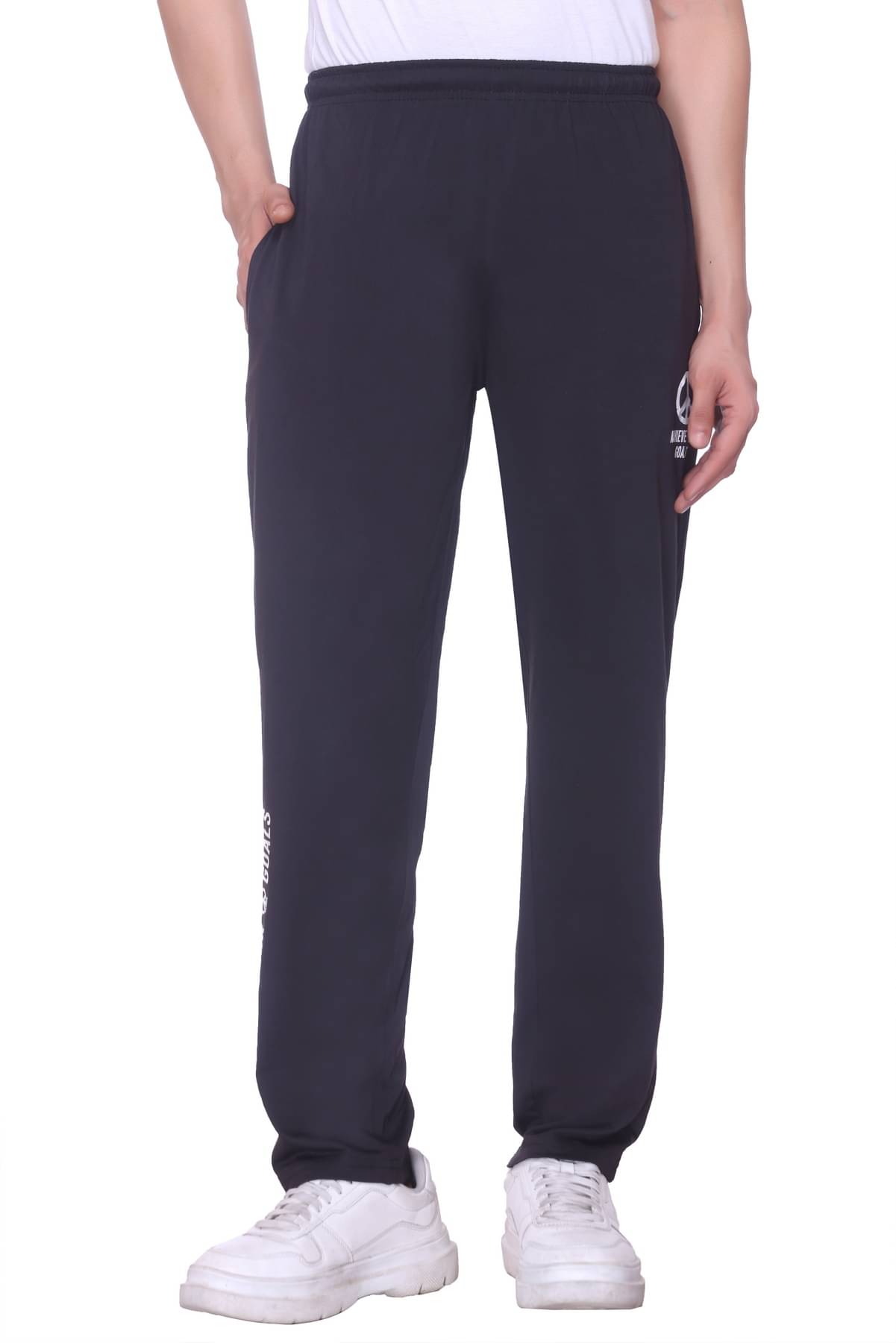     			Xenios Black Cotton Blend Men's Trackpants ( Pack of 1 )