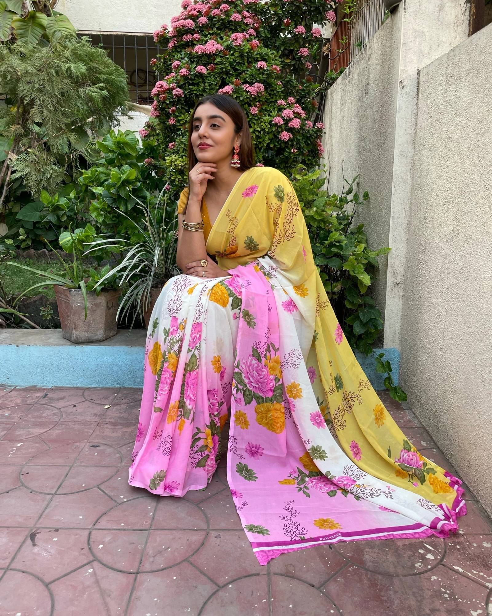 ANAND SAREES Georgette Printed Saree With Unstitched Blouse Piece ( Pink ) ANAND SAREES Georgette Printed Saree With Unstitched Blouse Piece ( Pink )