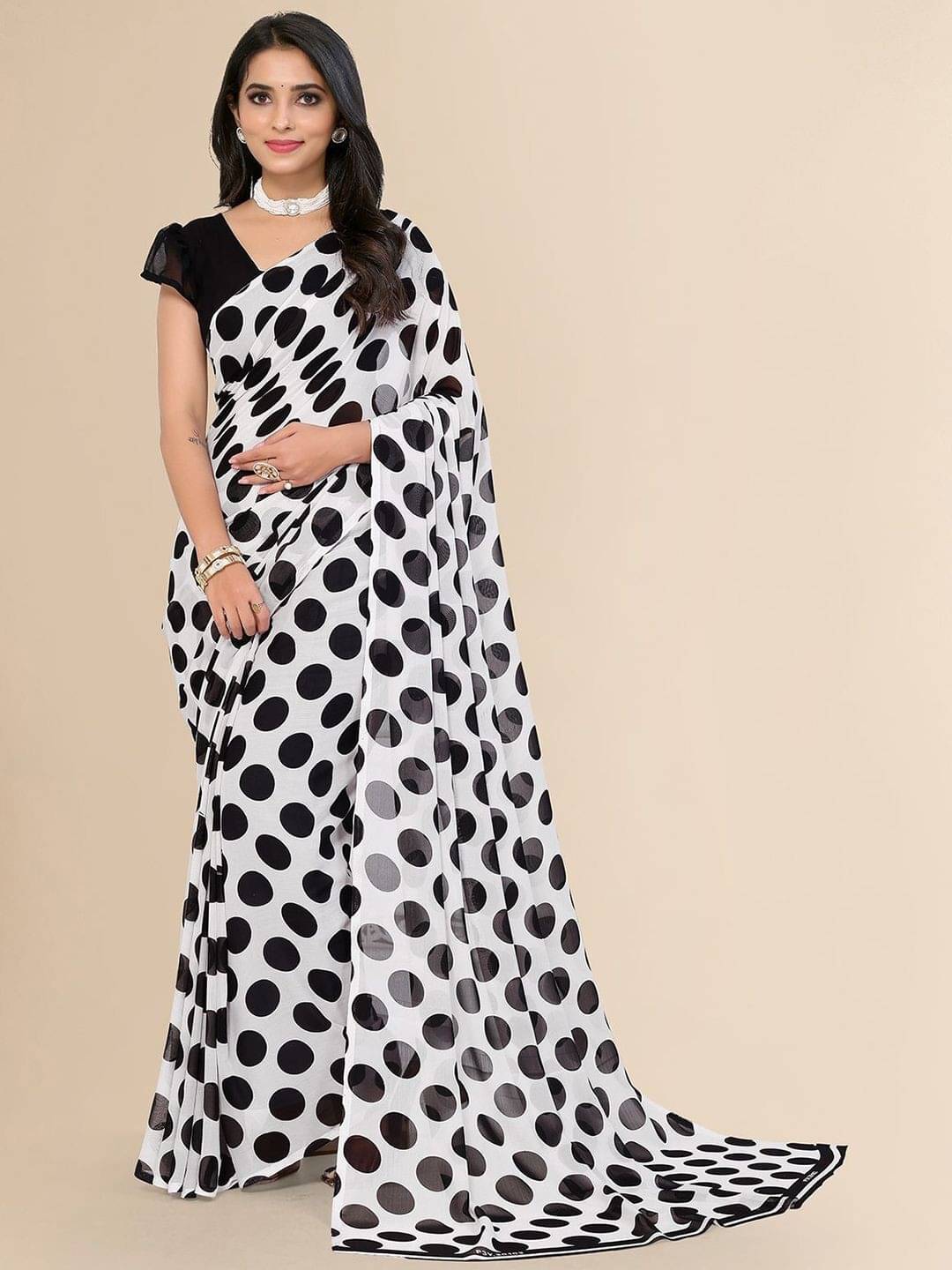     			ANAND SAREES Georgette Printed Saree With Unstitched Blouse Piece ( Black )