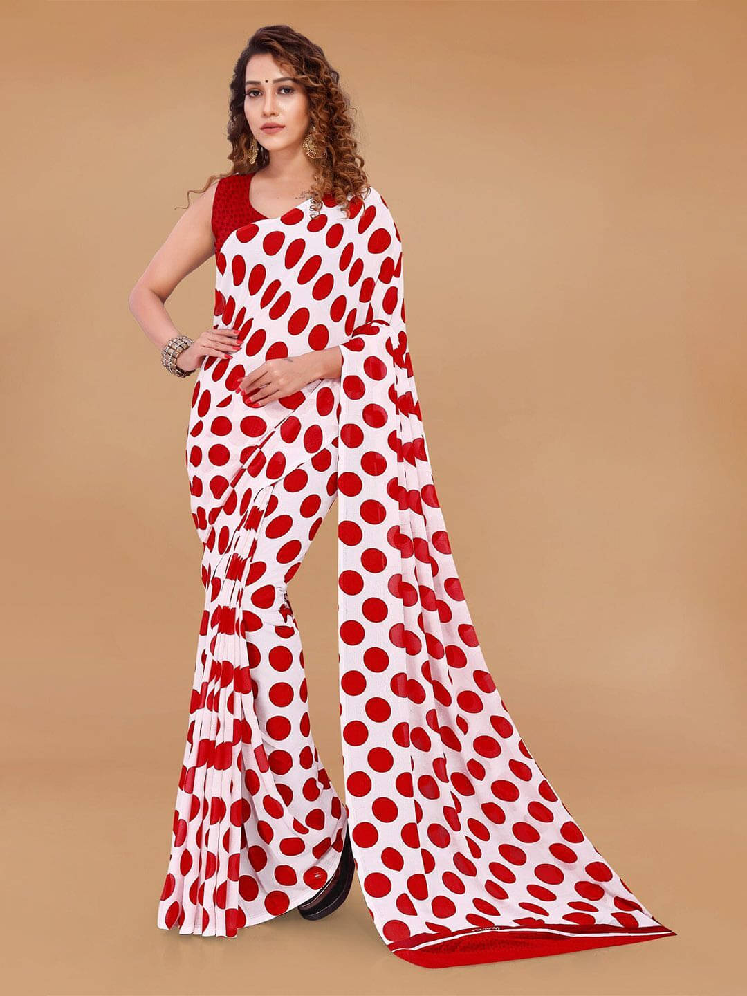ANAND SAREES Georgette Printed Saree With Unstitched Blouse Piece ( Red ) ANAND SAREES Georgette Printed Saree With Unstitched Blouse Piece ( Red )
