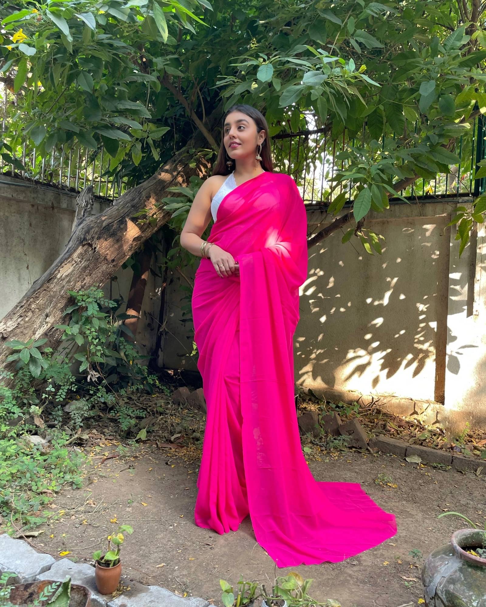 ANAND SAREES Georgette Solid Saree With Unstitched Blouse Piece ( Pink )     			ANAND SAREES Georgette Solid Saree With Unstitched Blouse Piece ( Pink )