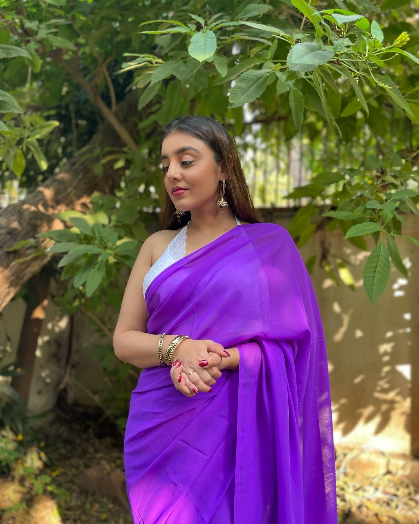 ANAND SAREES Georgette Solid Saree With Unstitched Blouse Piece ( Purple ) ANAND SAREES Georgette Solid Saree With Unstitched Blouse Piece ( Purple )