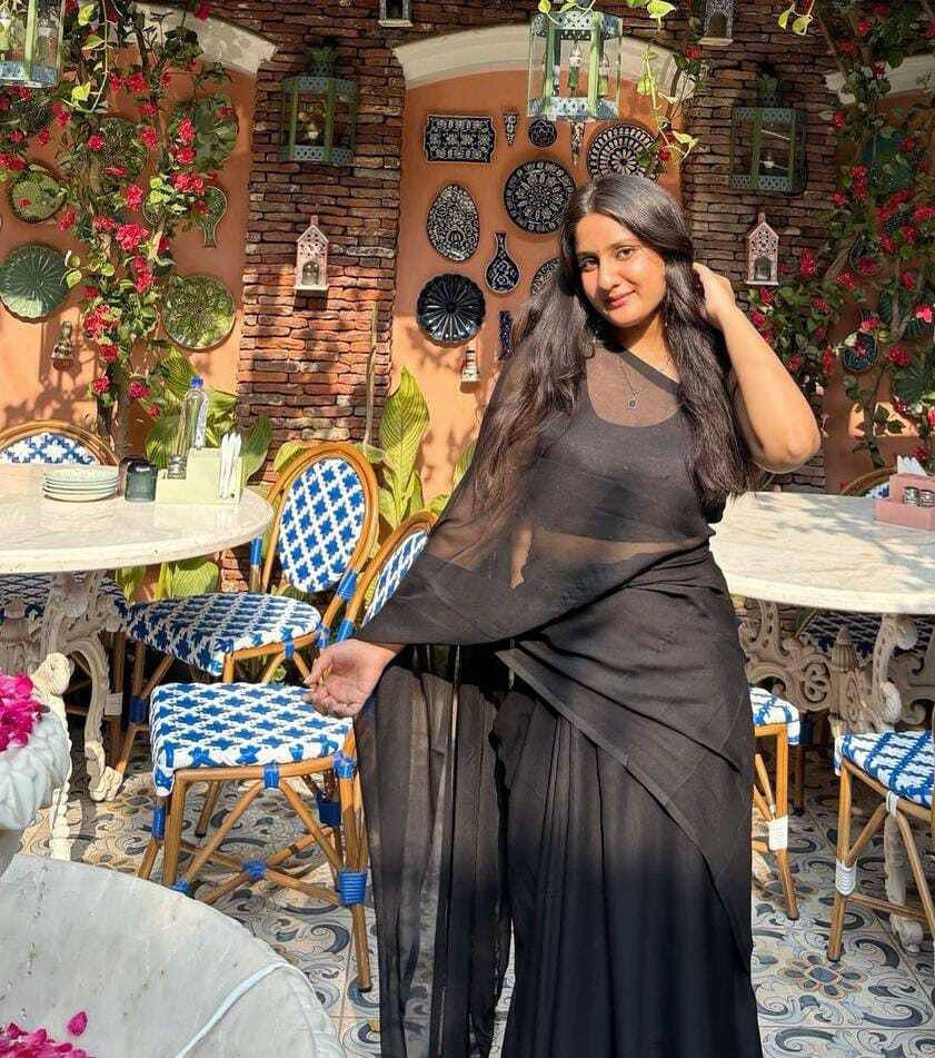     			ANAND SAREES Georgette Solid Saree With Unstitched Blouse Piece ( Black )